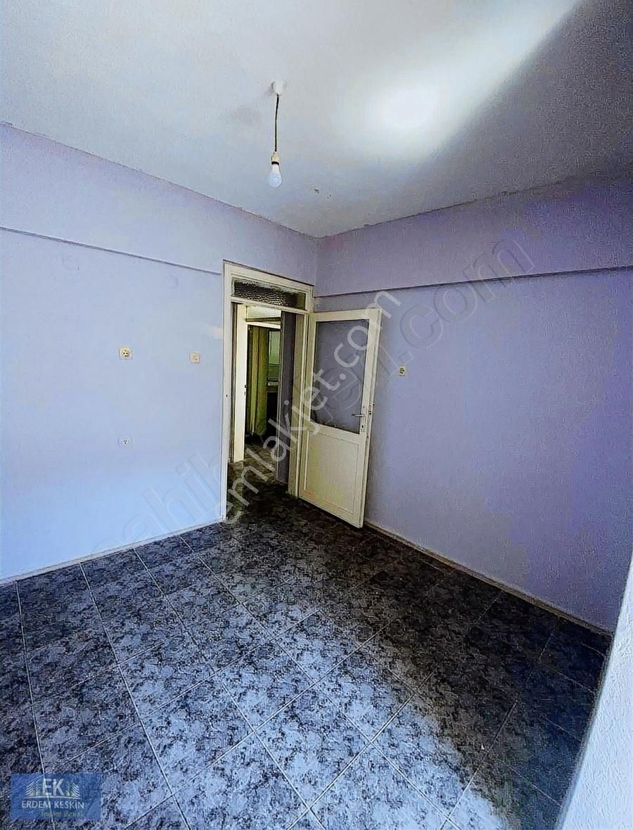 Gaziemir Aktepe Merkezde 2+1. 90m2 3. Kat Kiralık Daire - Görsel 3
