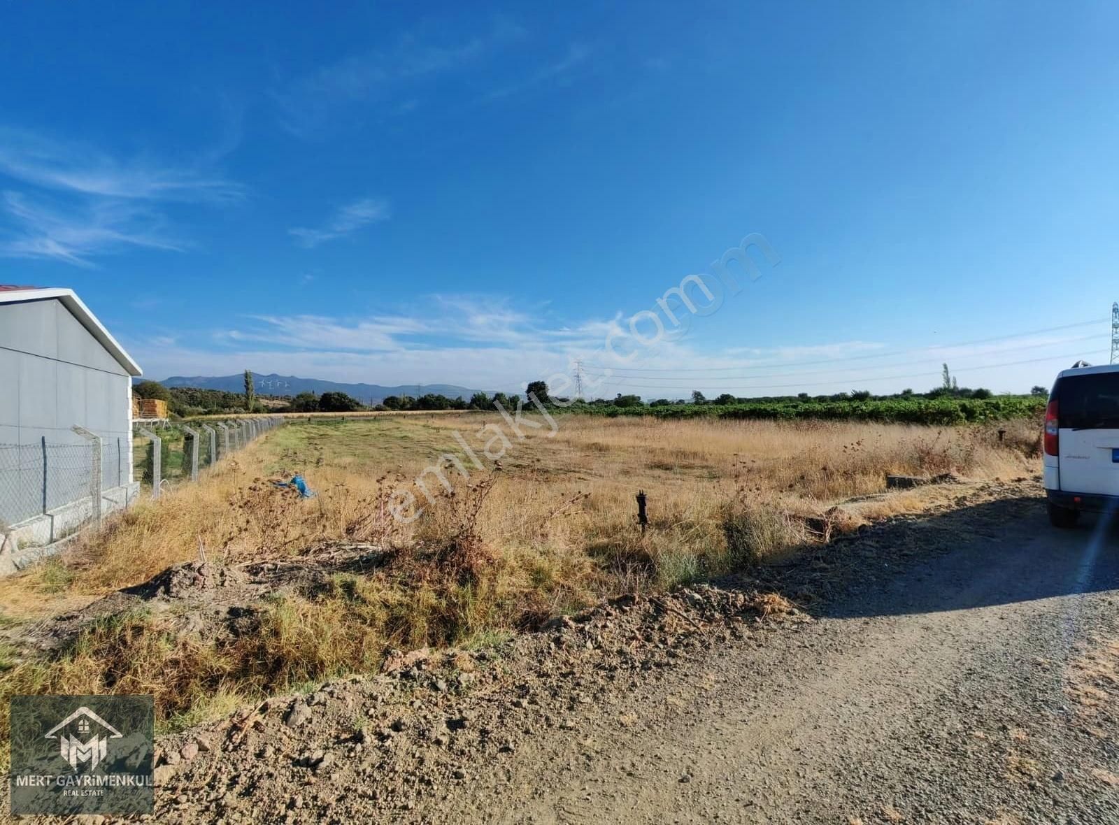 Yanıkköy'de Satılık Köy Merkezine Yakın 1672m2 Tek Tapu Tarla - Görsel 8