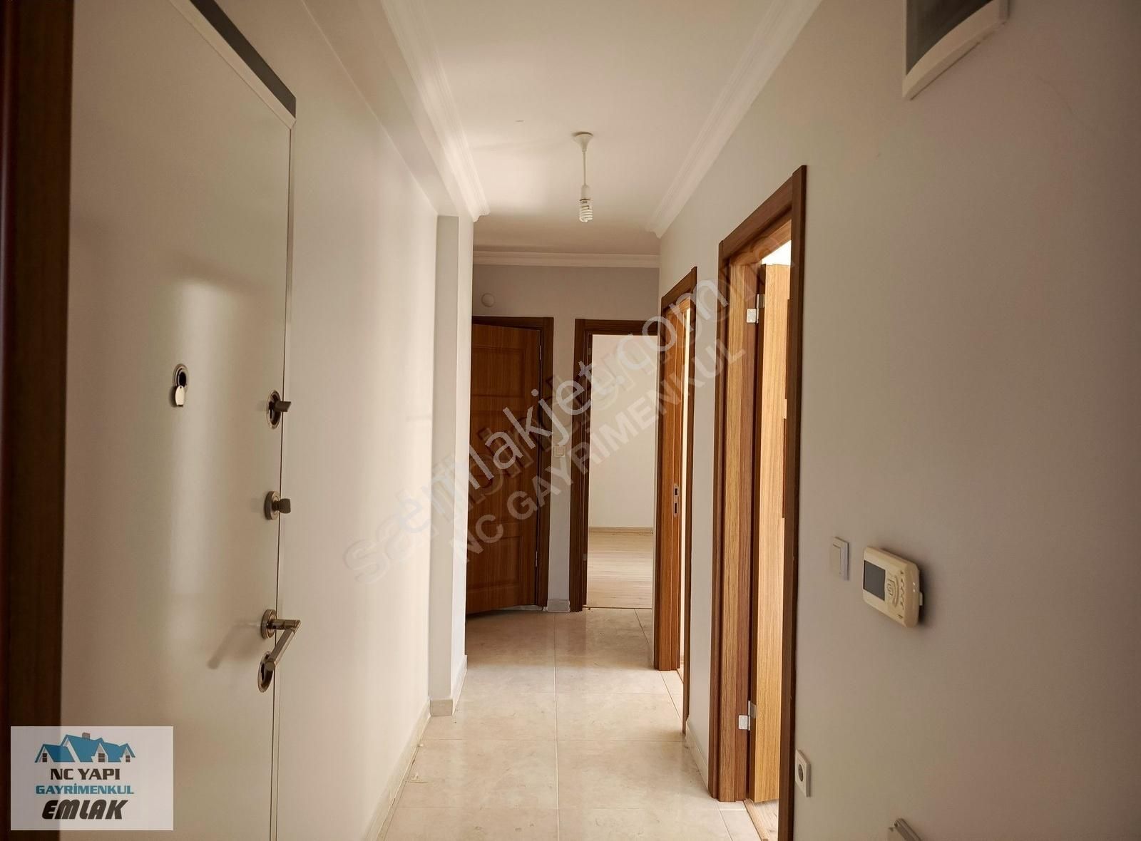 Çekmeköy Cumhuriyet Mahallesinde 2+1 Satılık Daire - Görsel 18