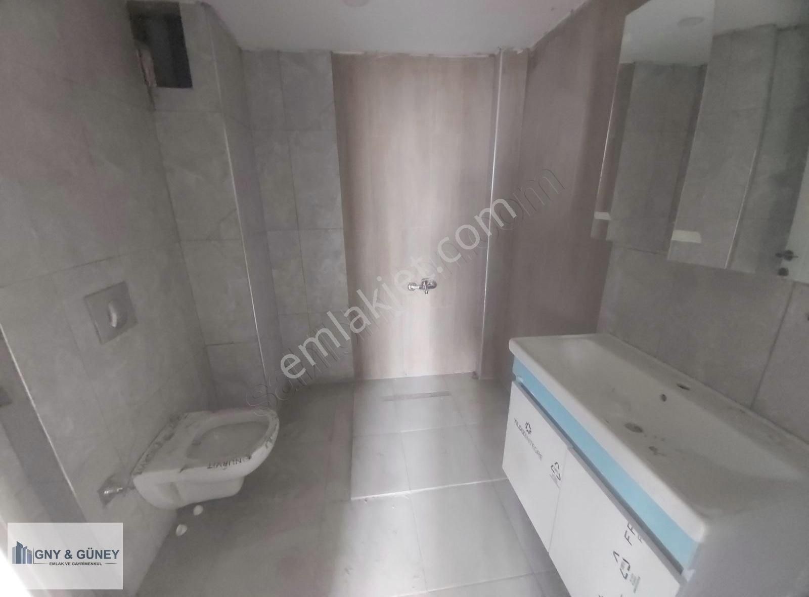 Güney Emlak'tan Akevler Site İçin'de 3+1 135 M2 Satılık - Görsel 2