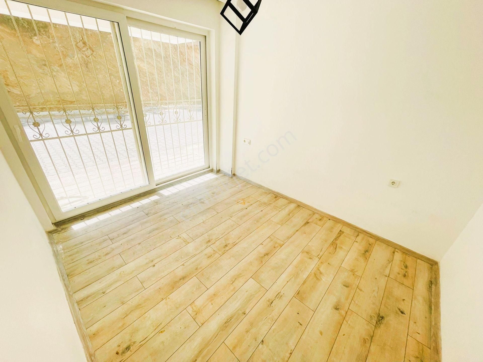 Goldhouse Dan Patlangıç Ta Deniz Manzaralı 2+1 Fırsat Daire - Görsel 21