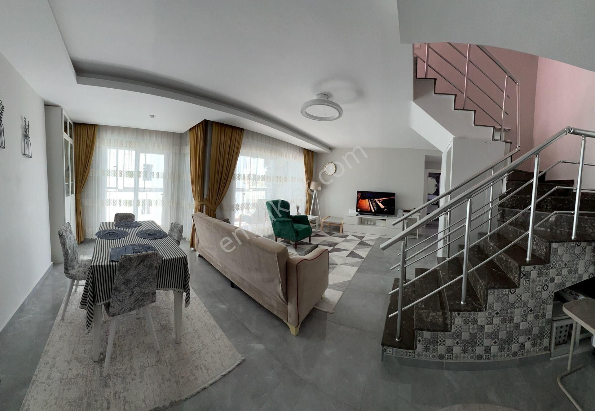 Mahmutlar’da Eşyalı, Geniş Dubleks 3+1 – Denize Yürüme Mesafesinde