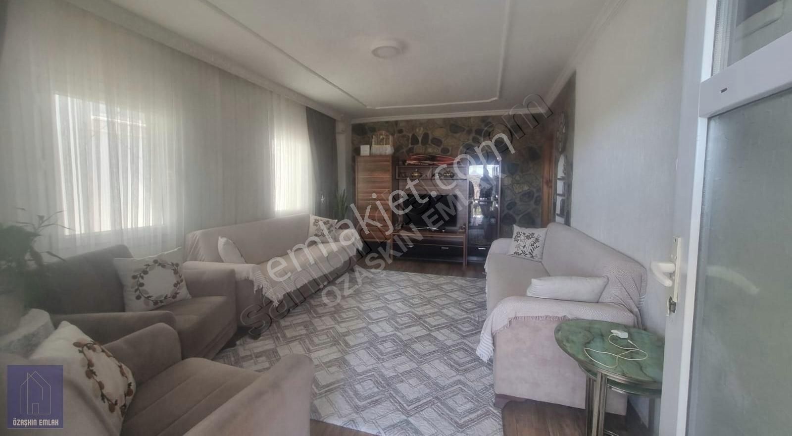 Gümüşlük Peksimette Satılık Müstakil Ev 2 Ayrı Kat Tek Fiyat - Görsel 2