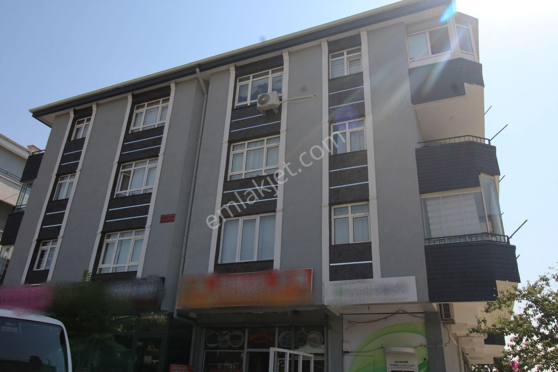 Krc'den Nato Yolu Caddesi Üzerinde Ulaşımı Kolay 3+1 Kiralık Daire - Görsel 12