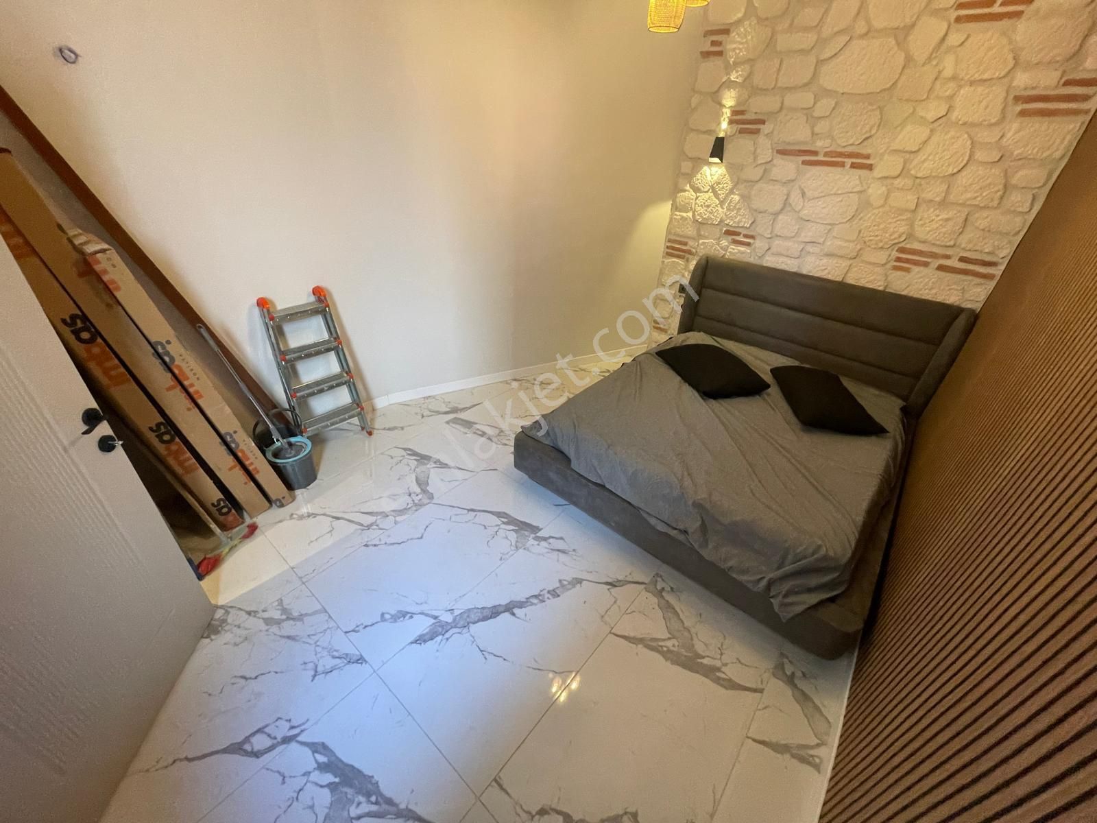 Sabri Pınarbaşı'dan Kızılkeçili'de Satılık Full Yapılı Eşyalı Müstakil Ev - Görsel 16