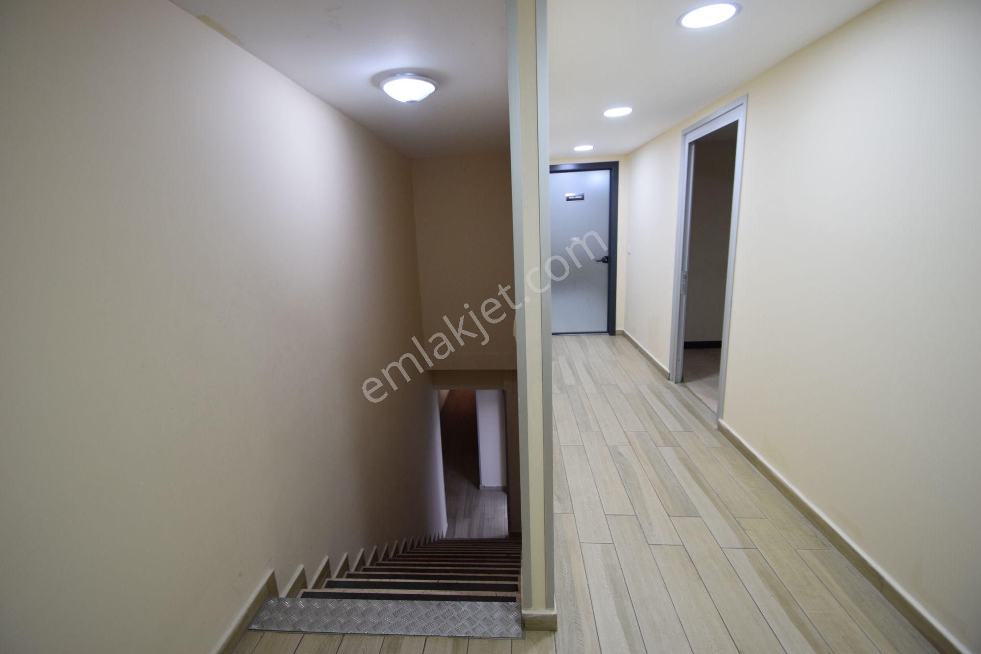 Maltepe İdealtepe’de Ünlü Franchise Markasından Devren Satılık Hazır Pizzacı - Görsel 30