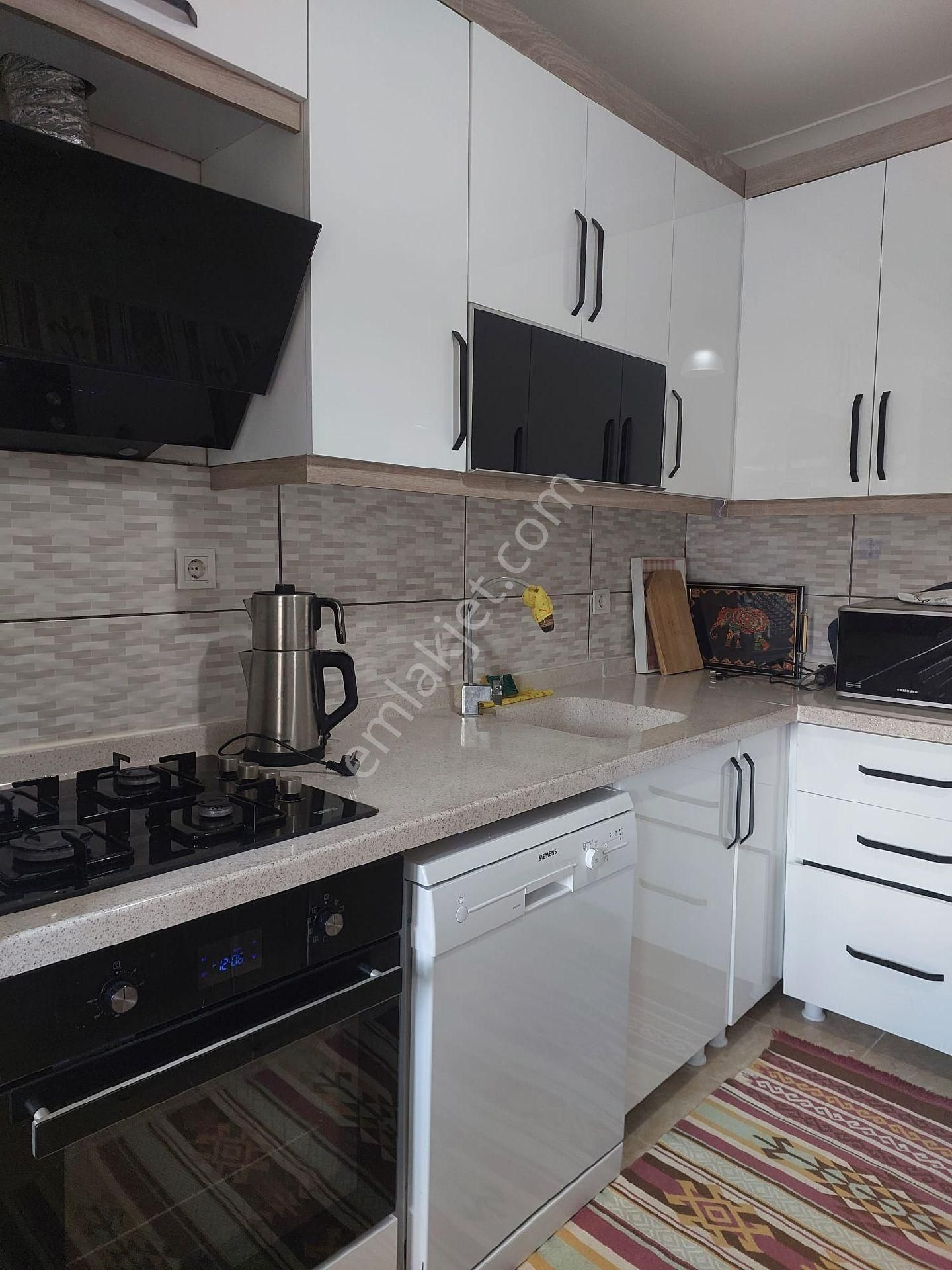 Mevlana Sitesinde Full Eşyalı 3+1 Kiralık Daire - Görsel 10