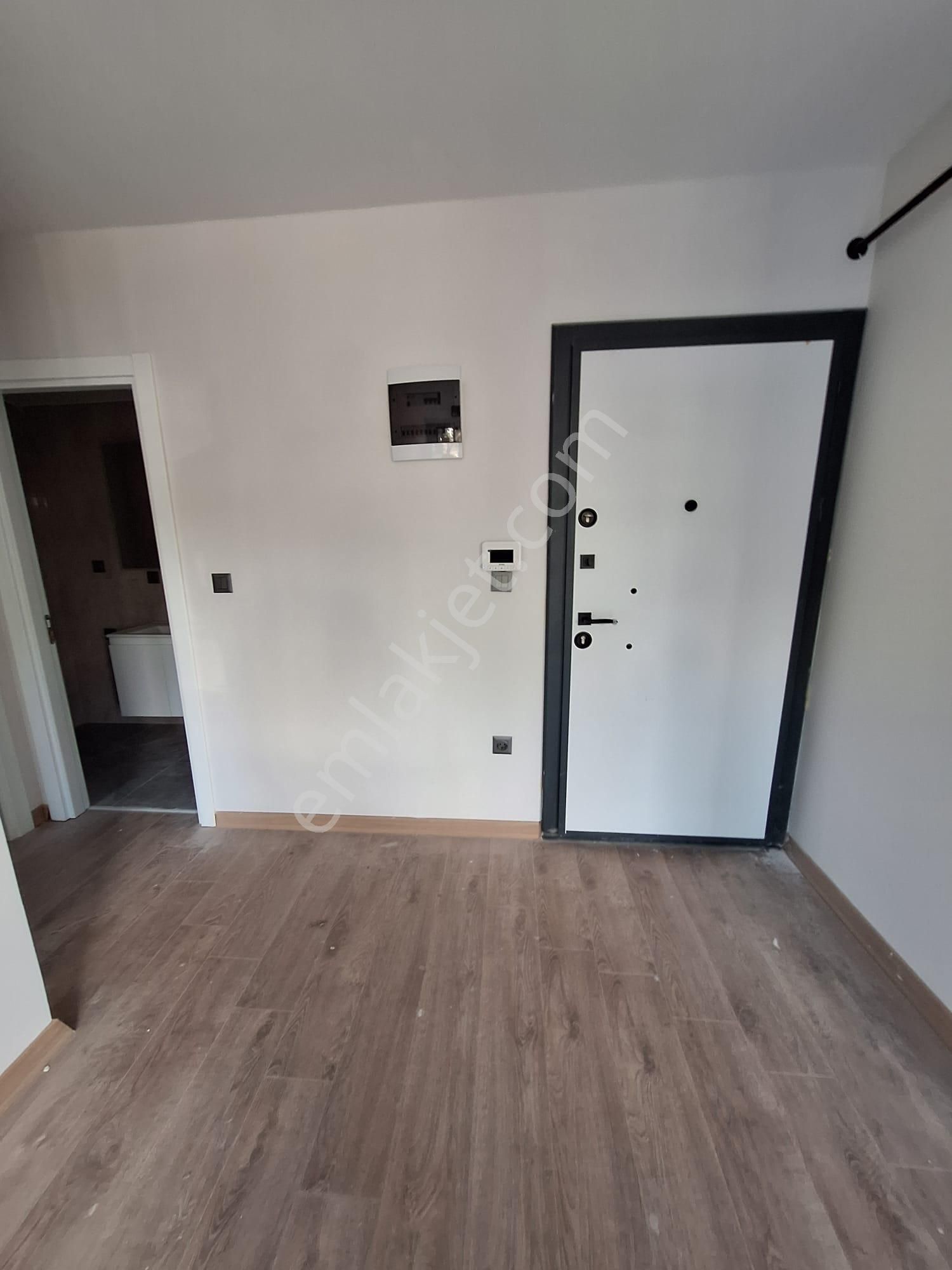 Ck'dan Minibüs Yoluna Yürüme Mesafesinde - Görsel 4