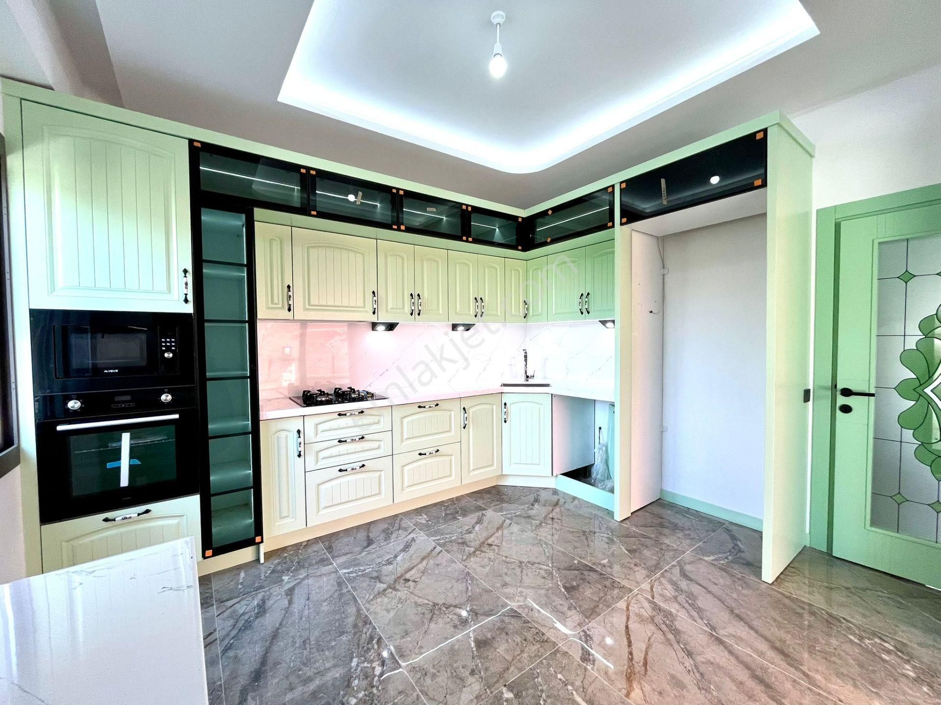 Yükselden Kızılkeçili Kazdağlarının Eteğinde Lüx 3+1 Sıfır Villa - Görsel 12