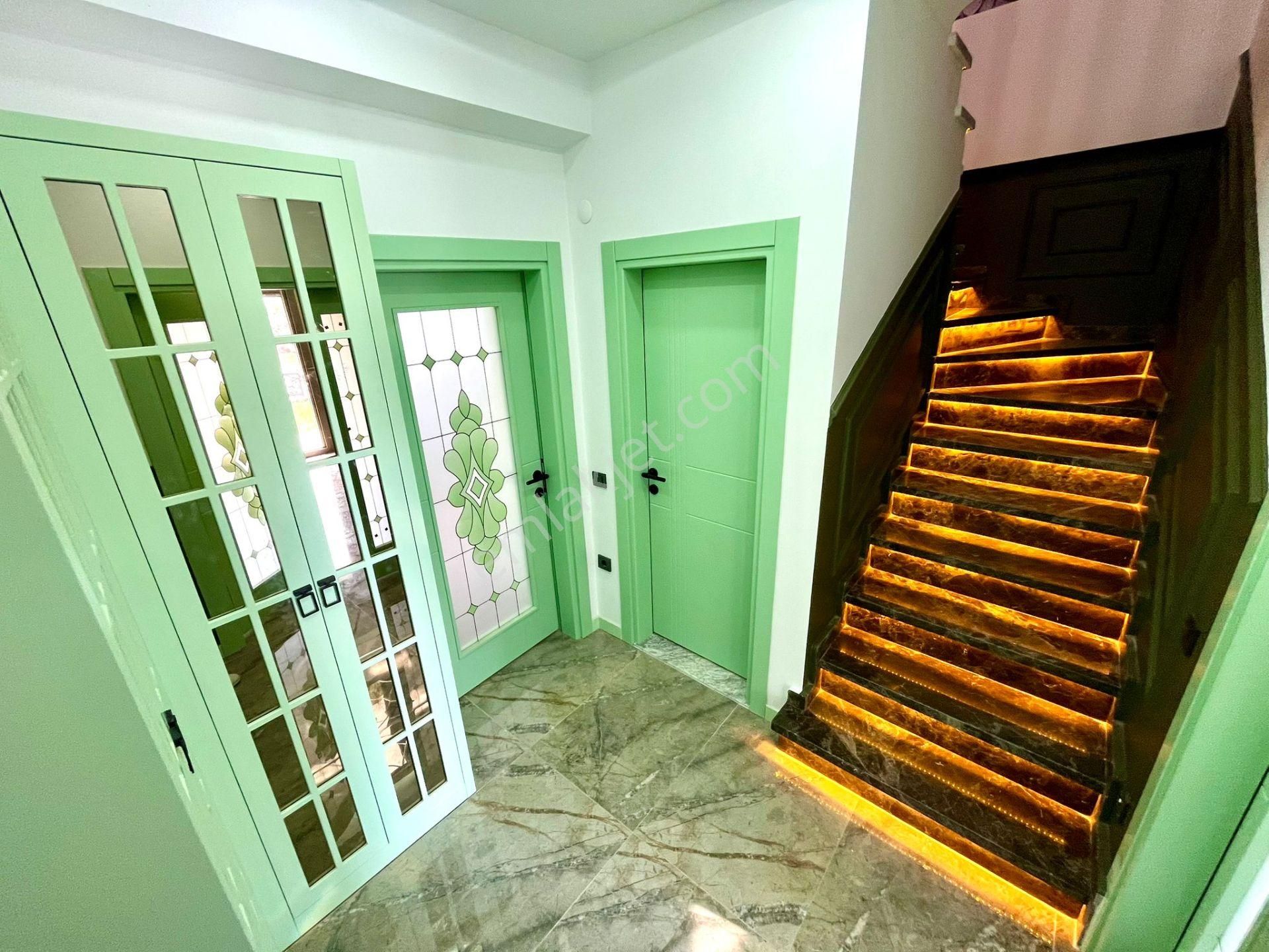 Yükselden Kızılkeçili Kazdağlarının Eteğinde Lüx 3+1 Sıfır Villa - Görsel 25