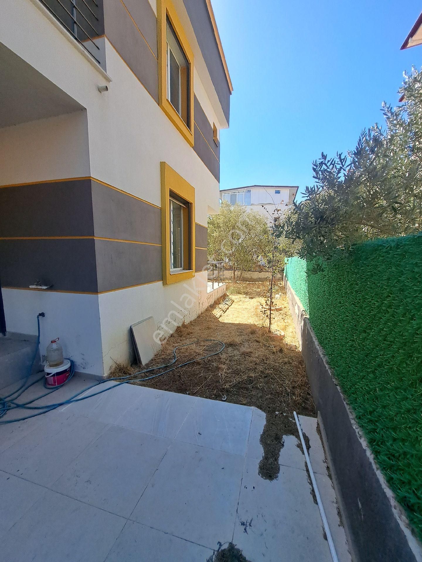 Çiçek Gayrimenkul Den Seferihisar Ürkmez De Satılık 3+1 Villa - Görsel 5