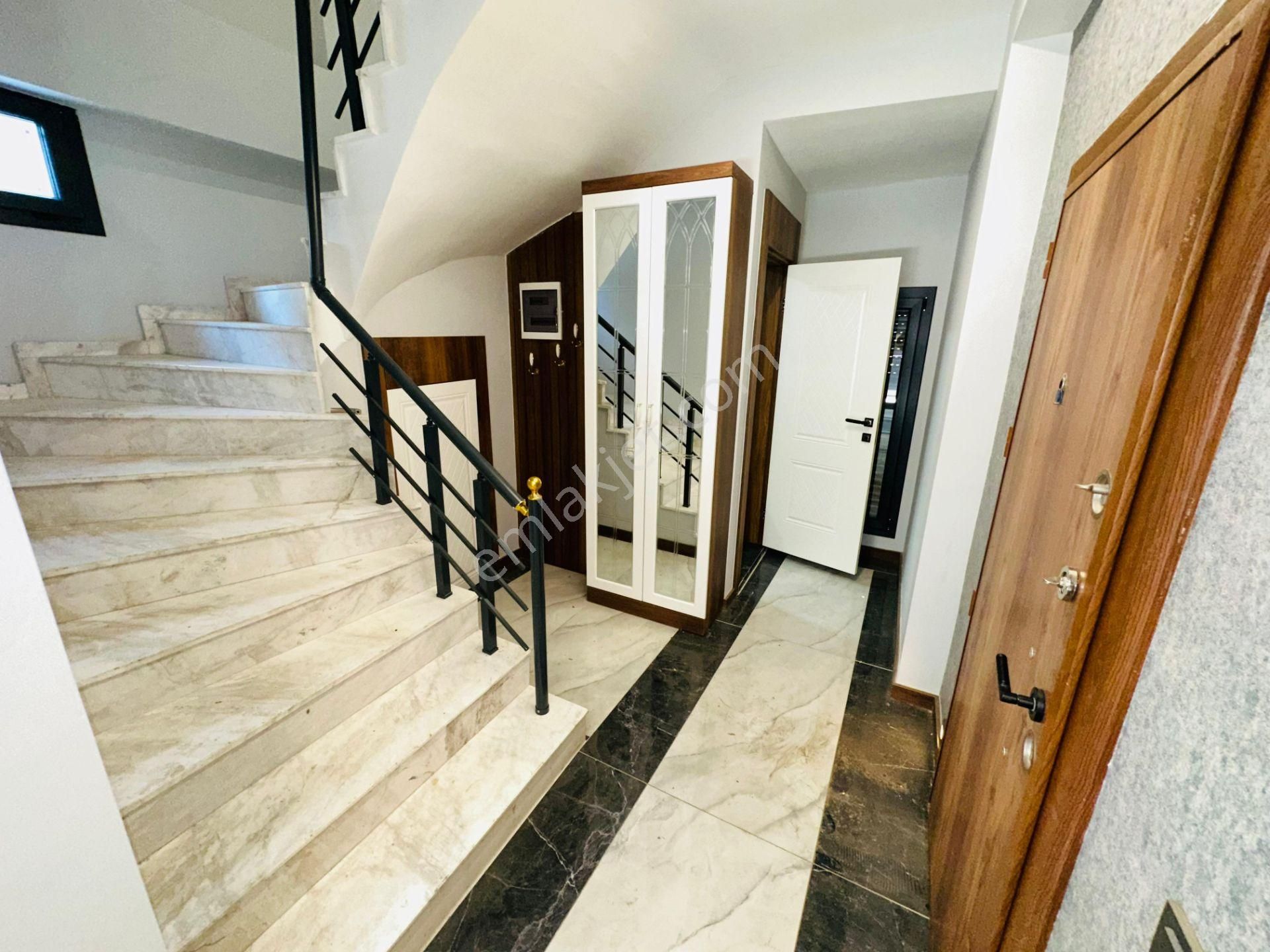 Güre De 3+1 Lüx Satılık Villa - Görsel 3