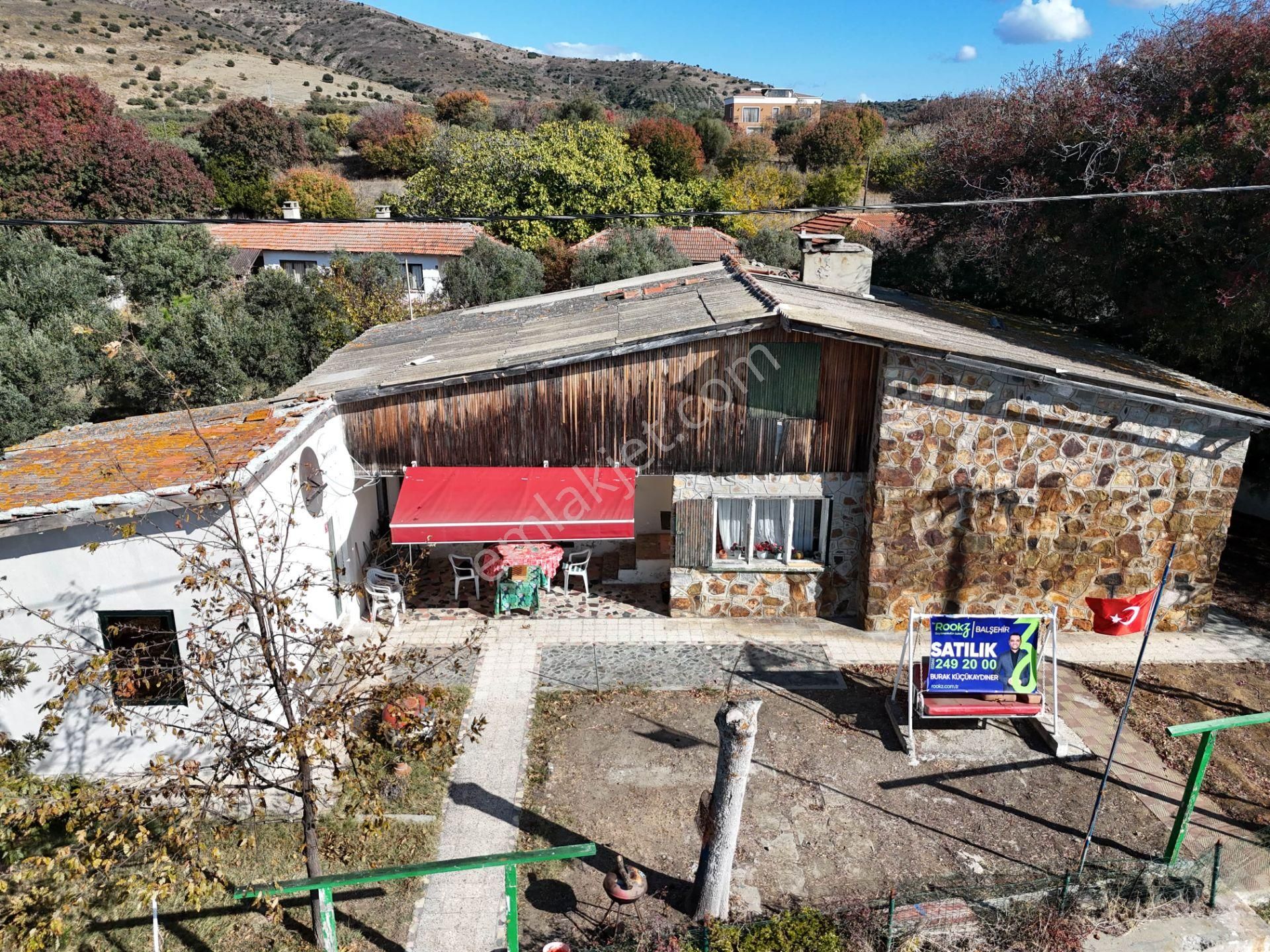 Erdek Paşalimanı'nda Satılık Müstakil Ev Müştemilat Ve Arsa - Görsel 4