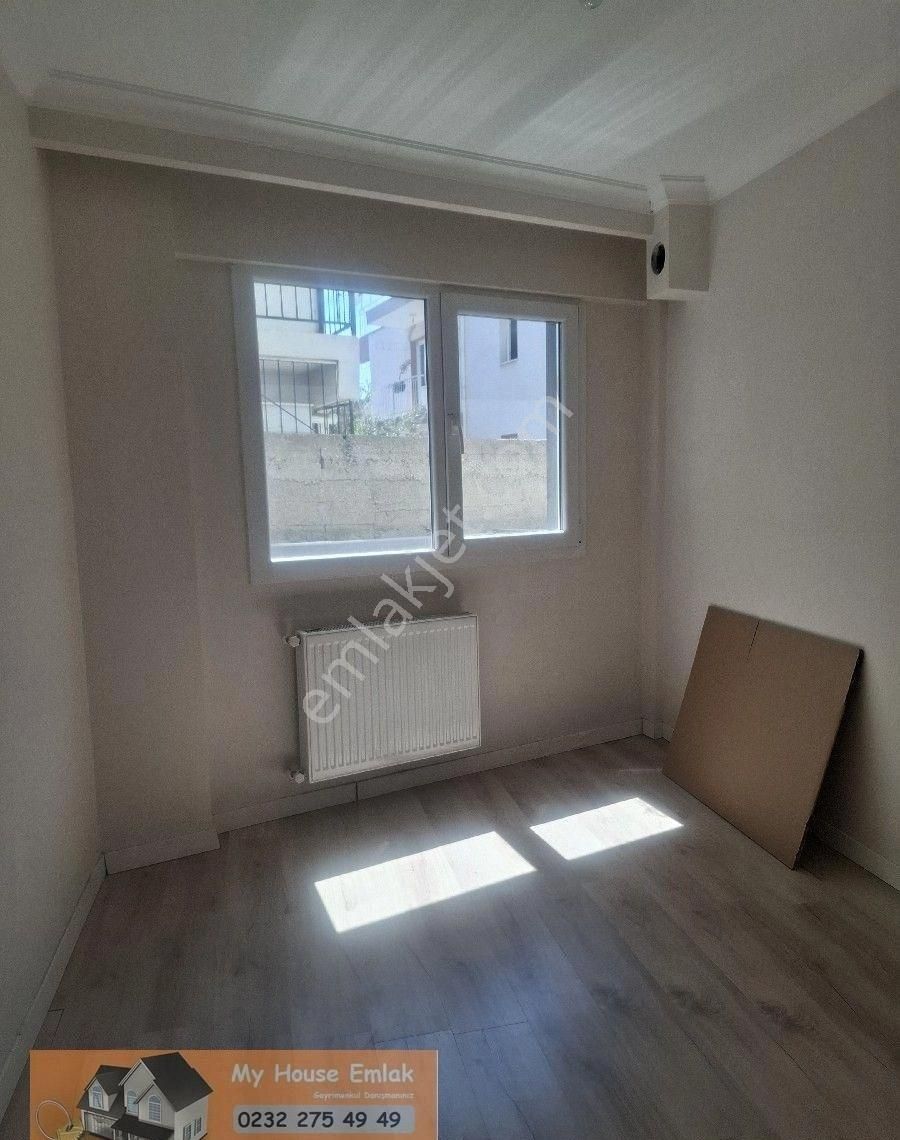 Bornova Kızılay Mahallesinde 1+1 Doğalgazlı Satılık Daire - Görsel 3