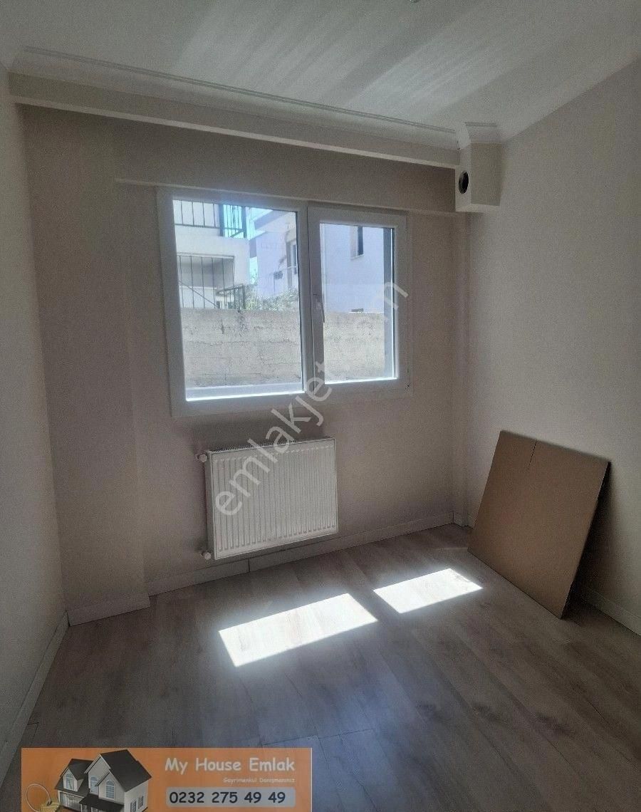 Bornova Kızılay Mahallesinde 1+1 Doğalgazlı Satılık Daire - Görsel 7