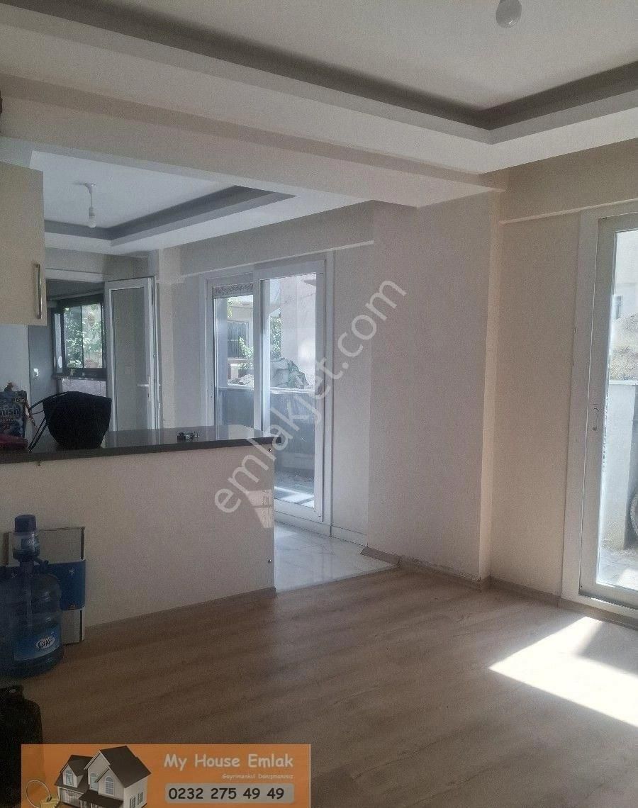 Bornova Kızılay Mahallesinde 1+1 Doğalgazlı Satılık Daire - Görsel 20