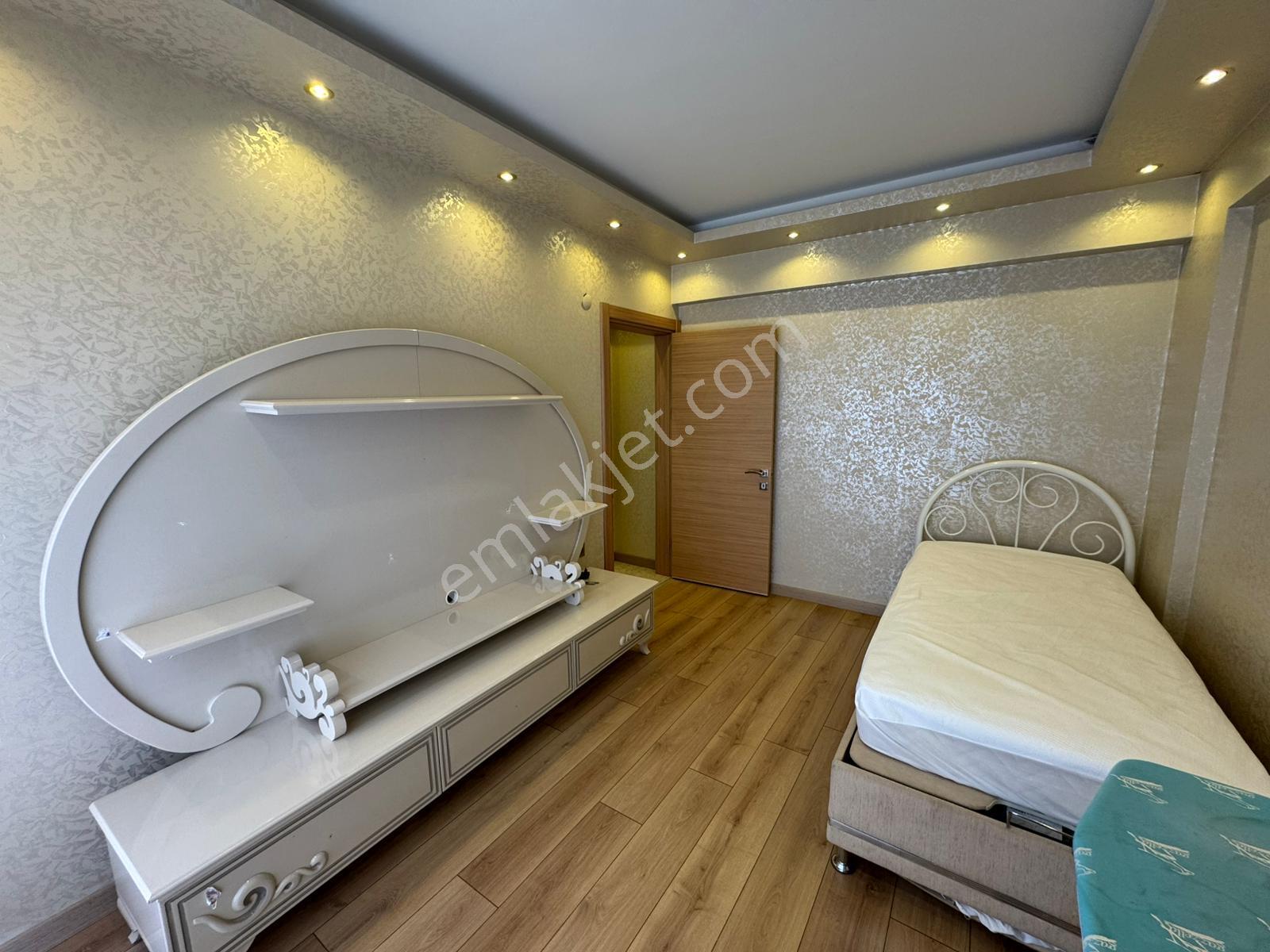 Ekşioğlu'ndan Tekirdağ Süleymanpaşa Çiftlikönü Mahallesi 3+1 Eşyalı Kiralık Daire - Görsel 18