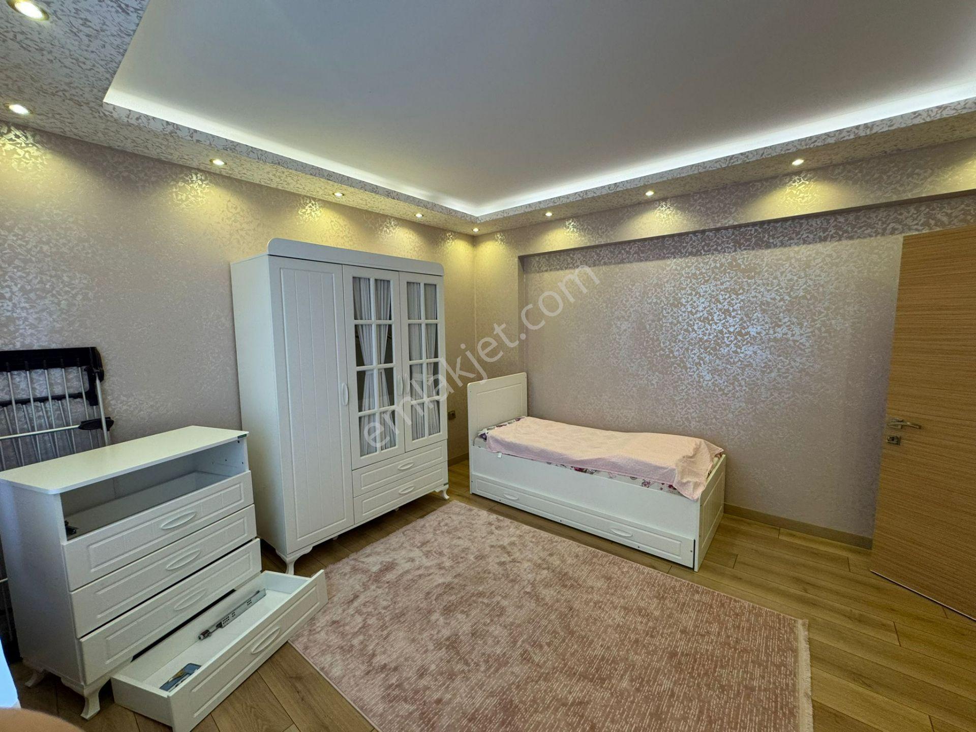 Ekşioğlu'ndan Tekirdağ Süleymanpaşa Çiftlikönü Mahallesi 3+1 Eşyalı Kiralık Daire - Görsel 12