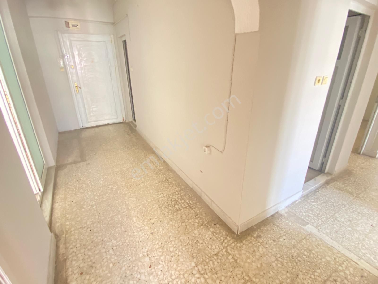 Prestij'den Pirireis'te Asansörlü Cadde Üzeri 3+1 Daire - Görsel 11
