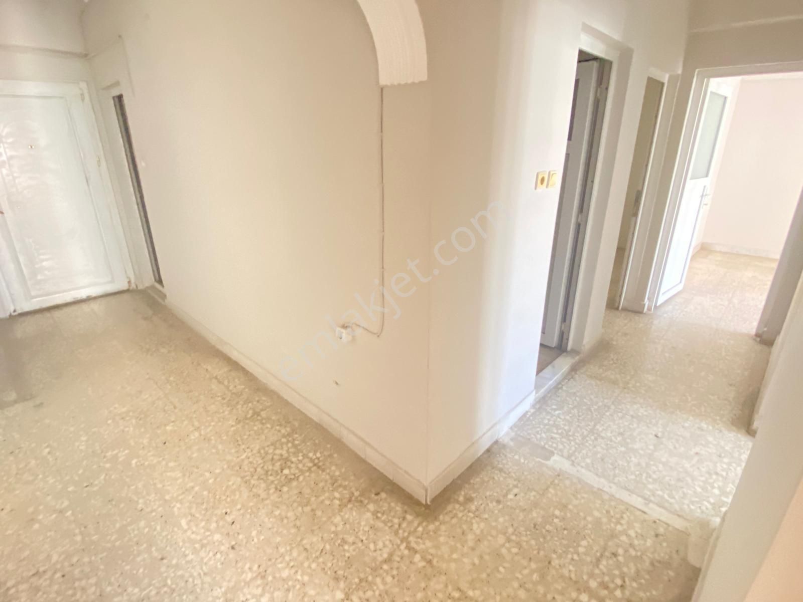 Prestij'den Pirireis'te Asansörlü Cadde Üzeri 3+1 Daire - Görsel 9