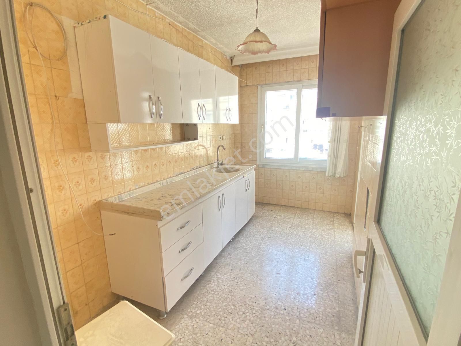 Prestij'den Pirireis'te Asansörlü Cadde Üzeri 3+1 Daire - Görsel 2