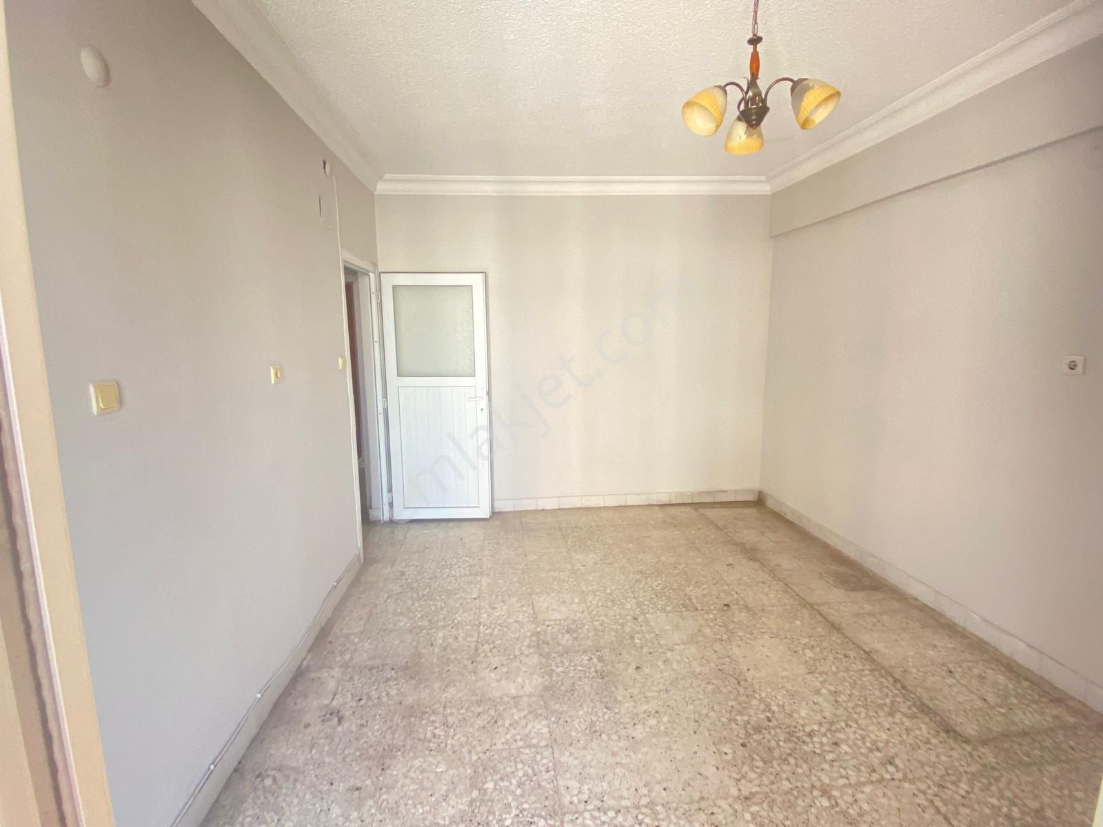 Prestij'den Pirireis'te Asansörlü Cadde Üzeri 3+1 Daire - Görsel 14