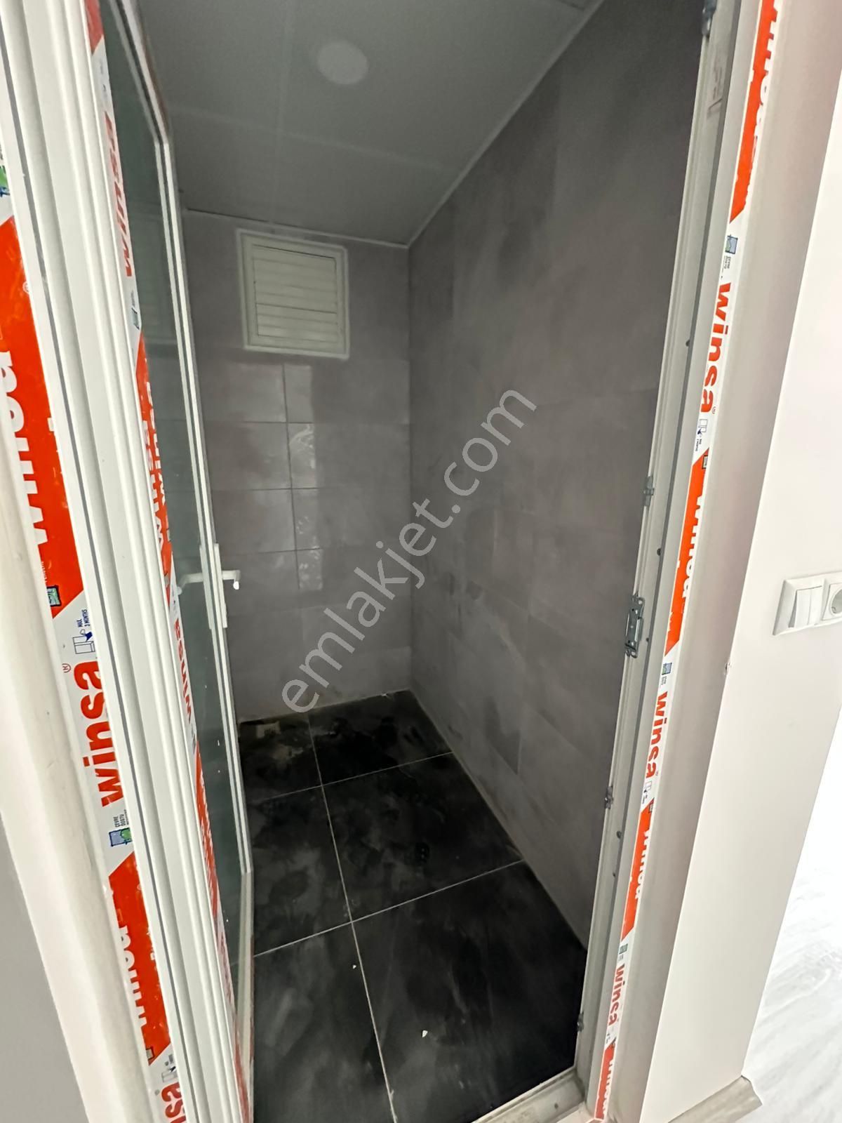 Afyon Üçok Emlaktan Kanlıca Mah Satılık Sıfır 3+1 Lüx Daire - Görsel 12