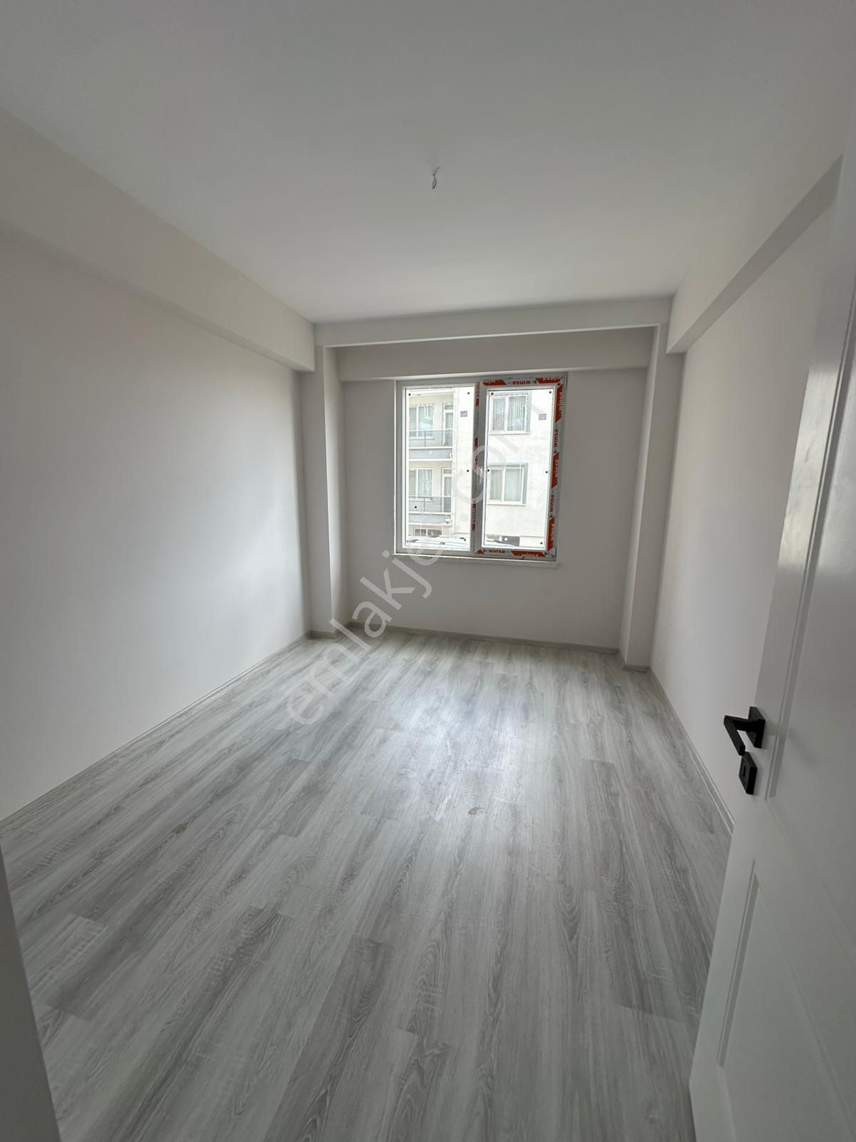 Afyon Üçok Emlaktan Kanlıca Mah Satılık Sıfır 3+1 Lüx Daire - Görsel 13