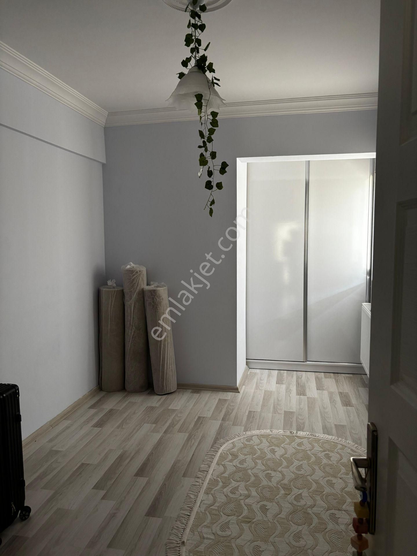 Yeni Mahalle De Satılık 2+1 Doğalgazlı Dublex Daire - Görsel 9