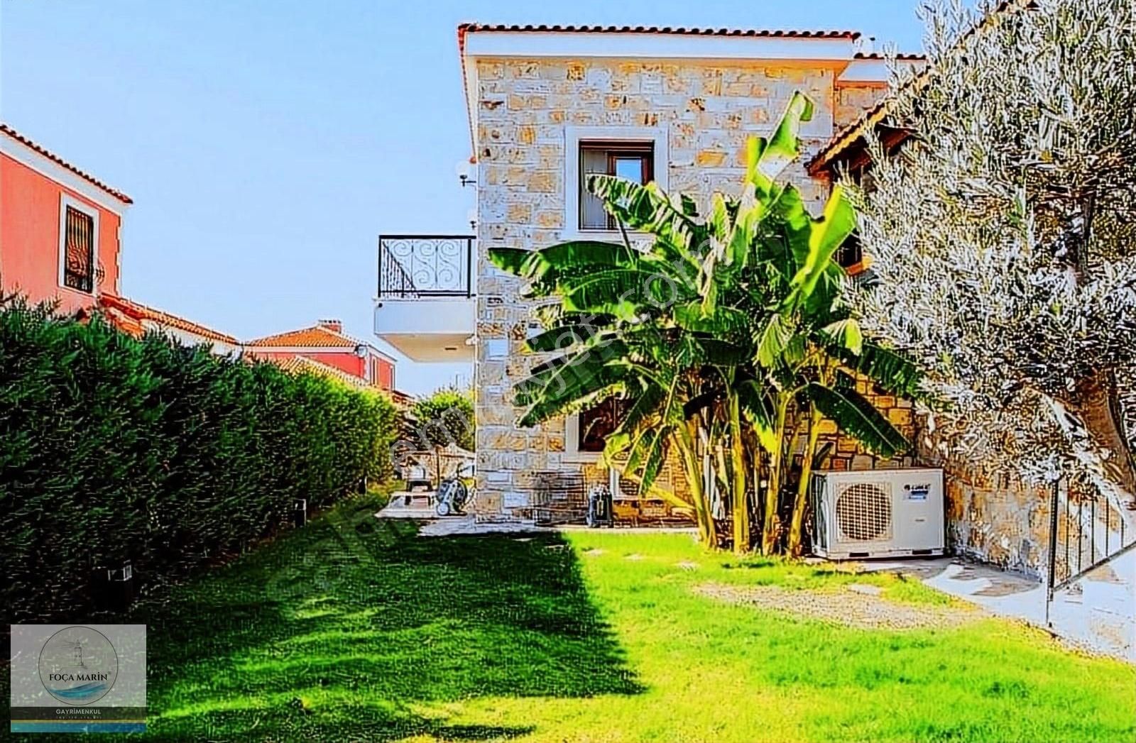 Foça'da Havuzlu- Butik Site İçinde Geniş Bahçeli 4+1 Tripleks - Görsel 5