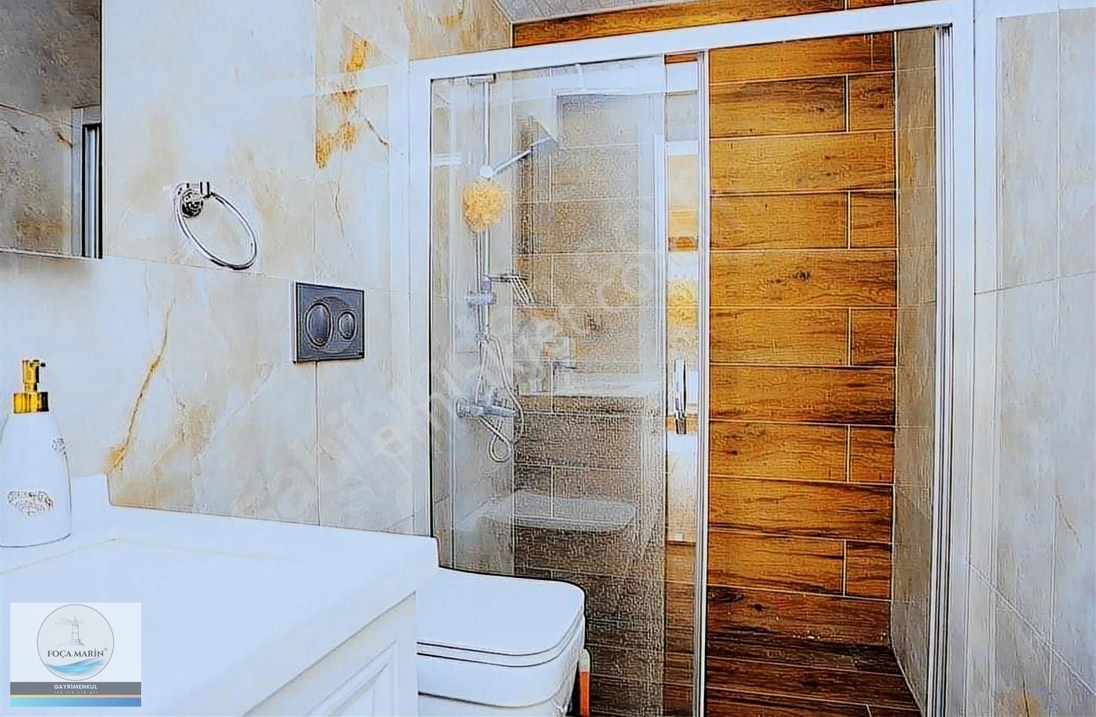 Foça'da Havuzlu- Butik Site İçinde Geniş Bahçeli 4+1 Tripleks - Görsel 12