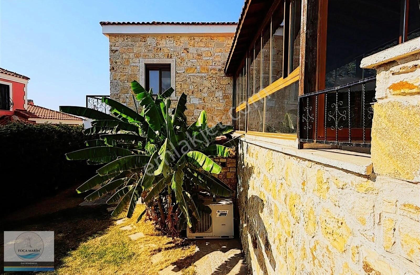 Foça'da Havuzlu- Butik Site İçinde Geniş Bahçeli 4+1 Tripleks - Görsel 7