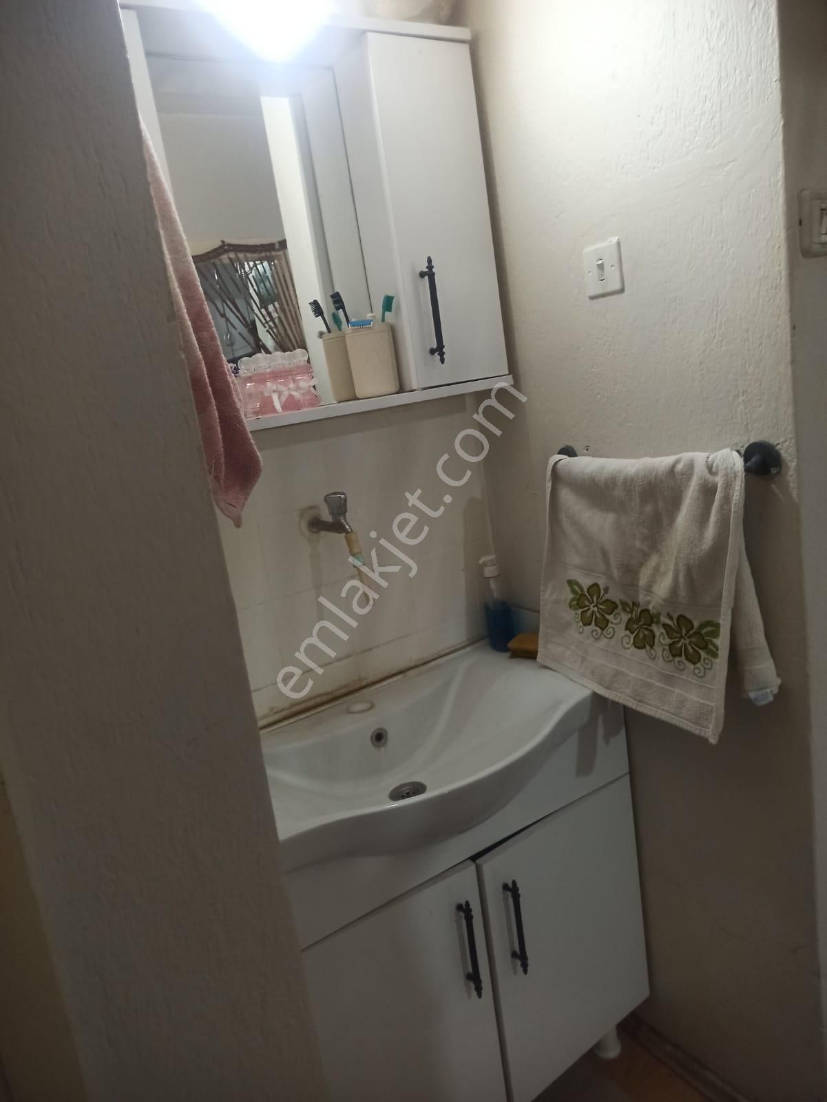 Afyonun En Nezih Semtlerinden Olan Dumlupınar Mahallesinde Salon Salamanje 3+1 Dairemiz Satılıktır - Görsel 11