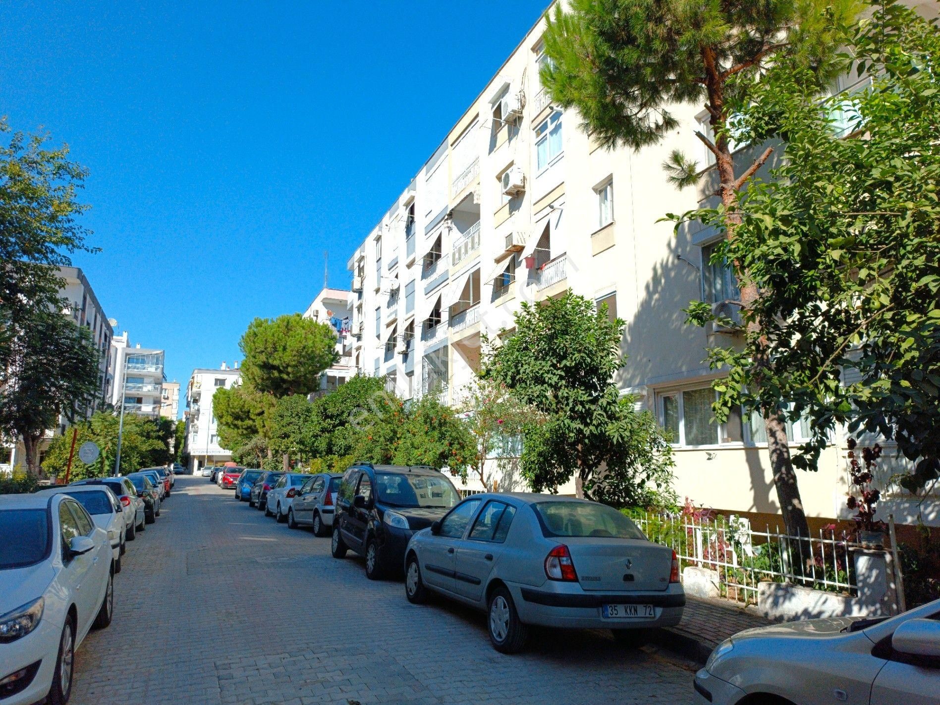 Karşıyaka Bahriye Üçok Mahallesi'nde Merkezde 3+1 Daire - Görsel 32