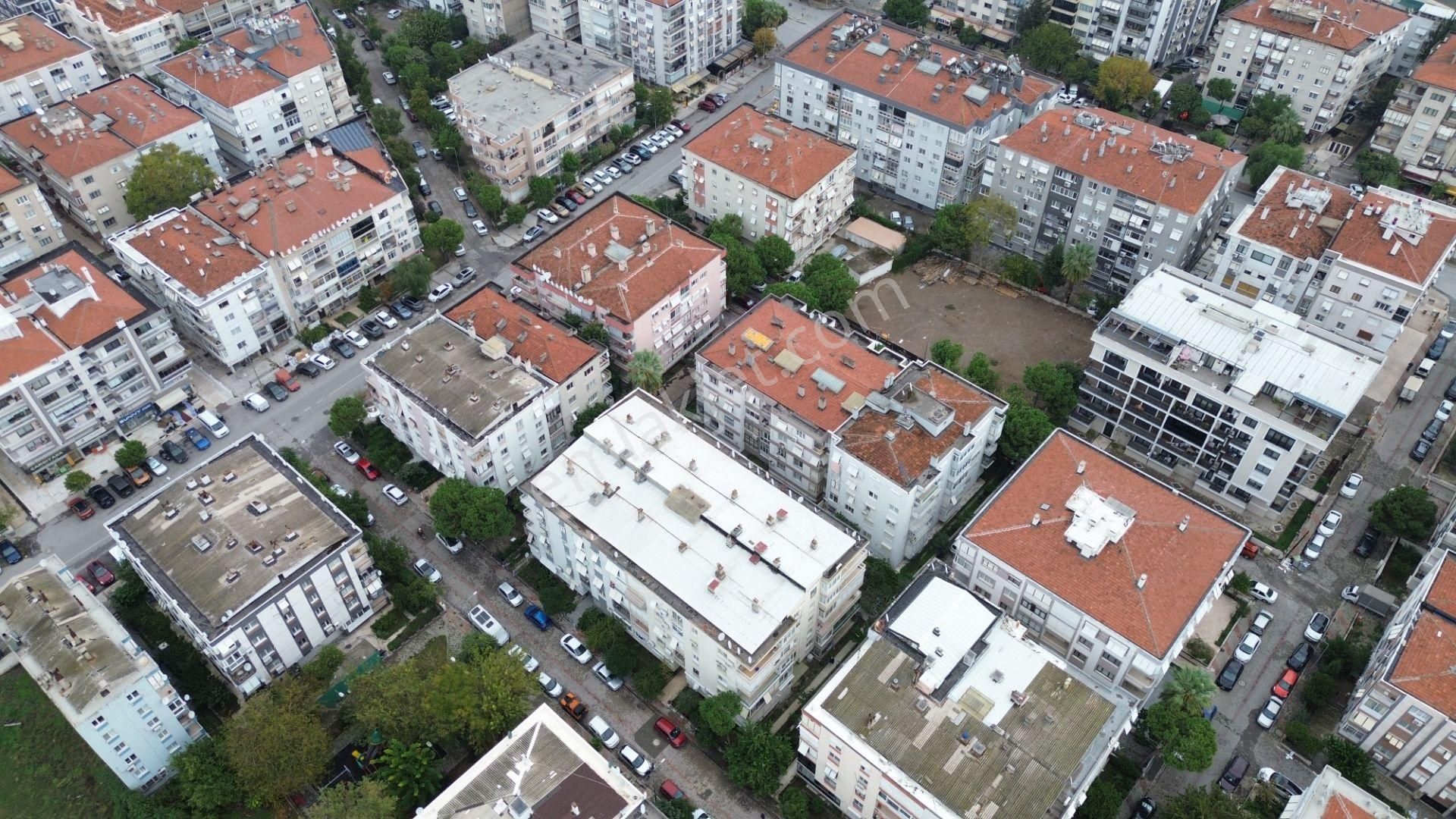 Karşıyaka Bahriye Üçok Mahallesi'nde Merkezde 3+1 Daire - Görsel 21