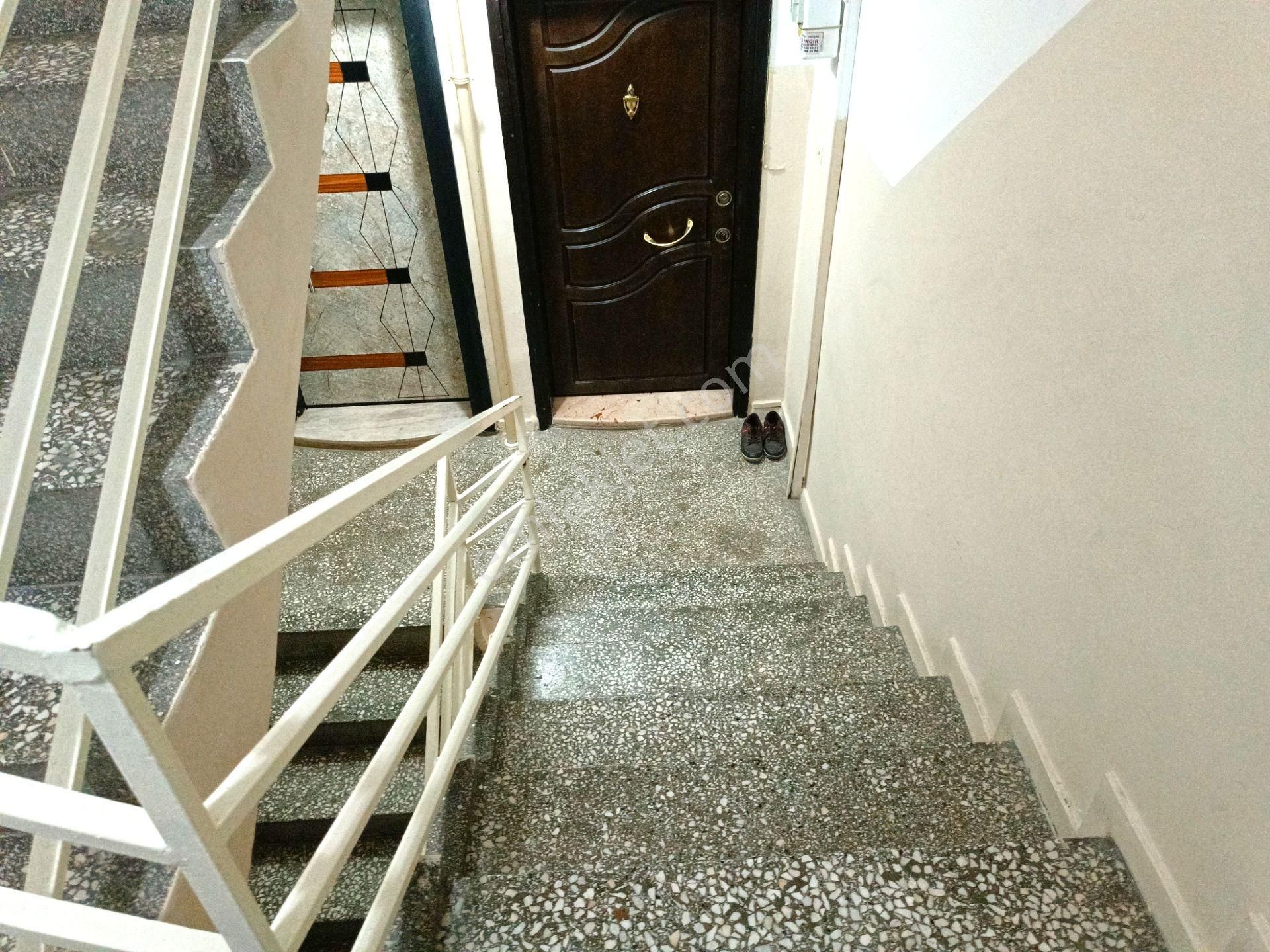 Karşıyaka Bahriye Üçok Mahallesi'nde Merkezde 3+1 Daire - Görsel 26