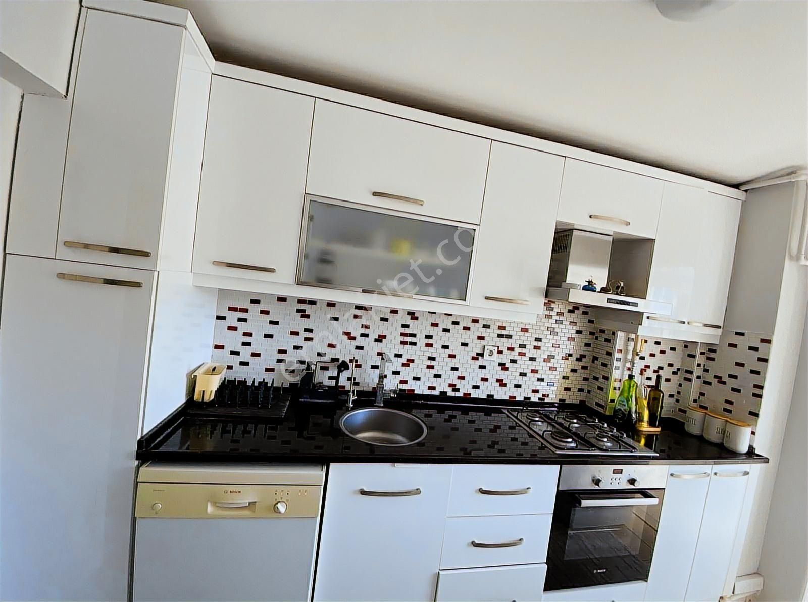 Karşıyaka Bahriye Üçok Bulvarında Satılık 3+1 Daire - Görsel 7