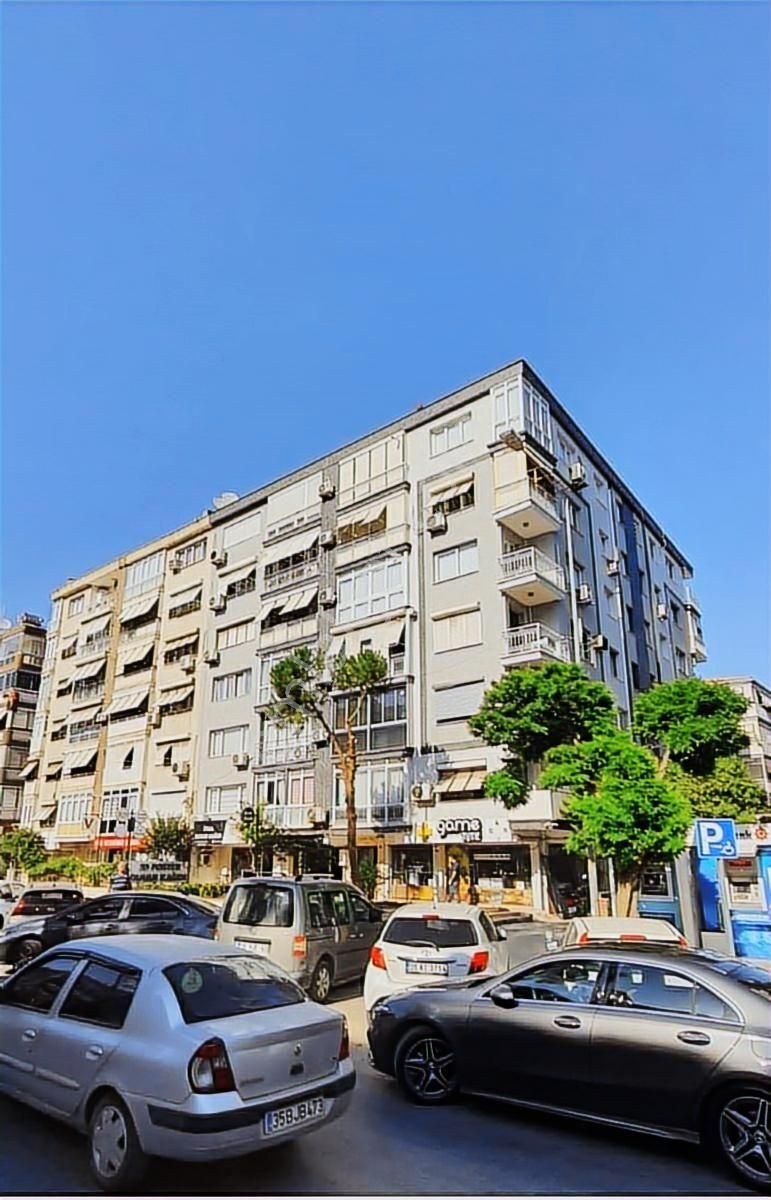 Karşıyaka Bahriye Üçok Bulvarında Satılık 3+1 Daire - Görsel 22