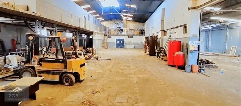 Zorlu Gayrimenkul'den Şakirpaşa'da 1500m2 Kiralık İş Yeri - Görsel 3