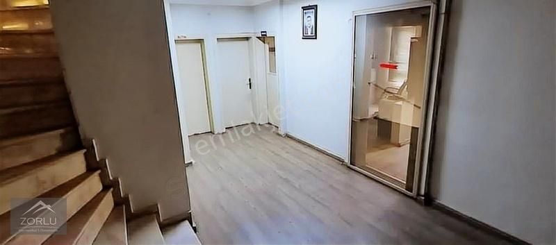 Zorlu Gayrimenkul'den Şakirpaşa'da 1500m2 Kiralık İş Yeri - Görsel 5