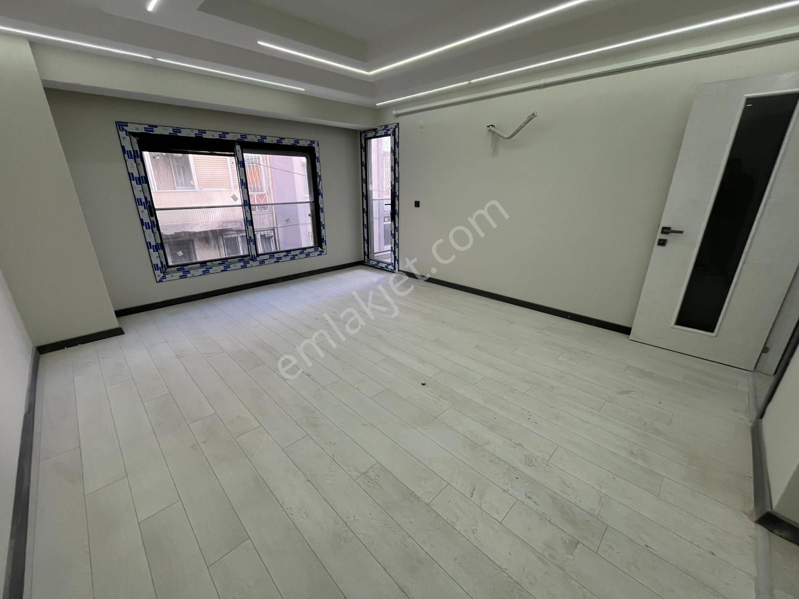 Asil'den Göztepede Sıfır Binada 2+1 Otoparklı Asansörlü Arakat - Görsel 4