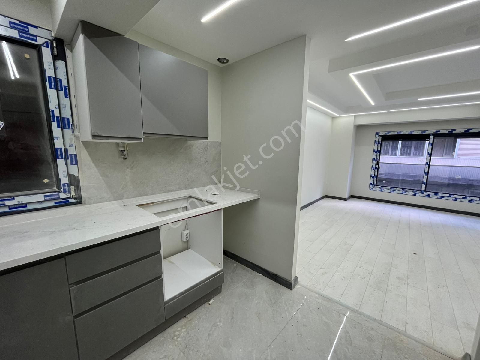 Asil'den Göztepede Sıfır Binada 2+1 Otoparklı Asansörlü Arakat - Görsel 10