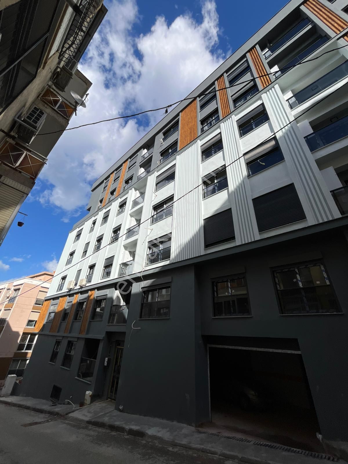 Asil'den Göztepede Sıfır Binada 2+1 Otoparklı Asansörlü Arakat - Görsel 2