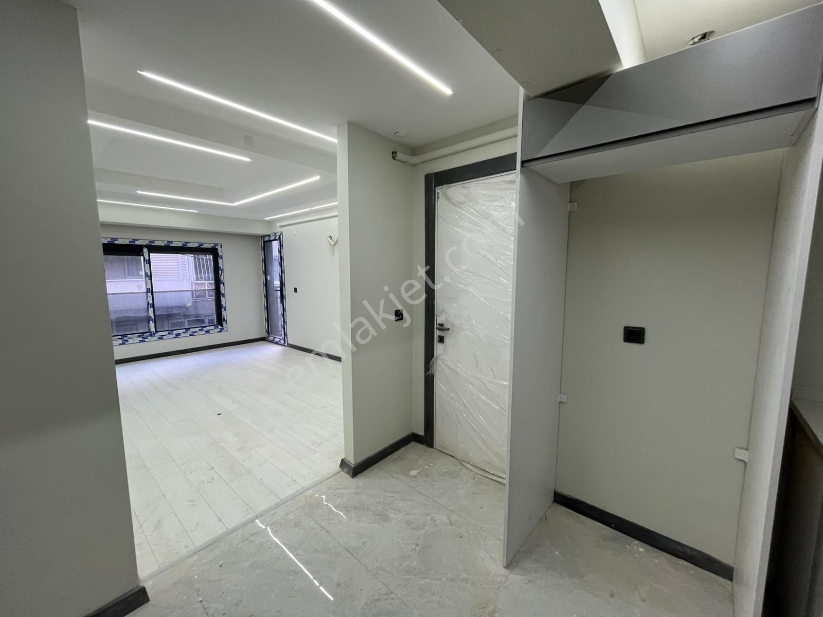 Asil'den Göztepede Sıfır Binada 2+1 Otoparklı Asansörlü Arakat - Görsel 11