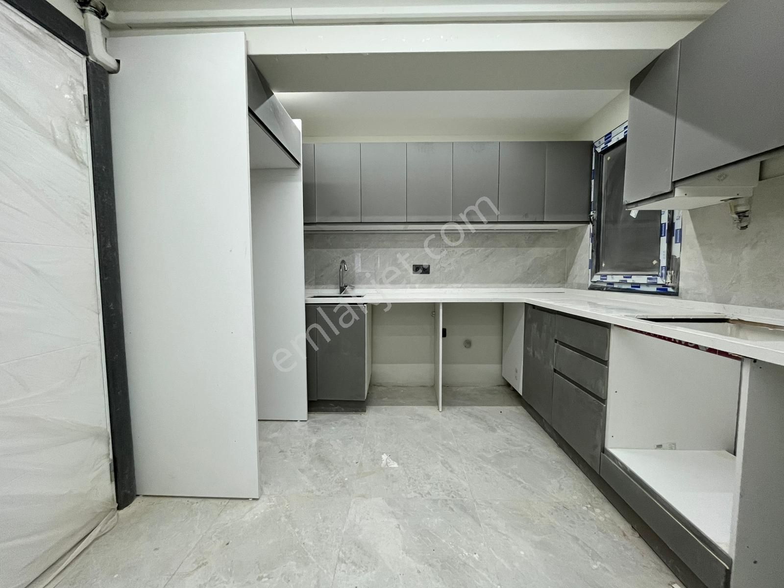 Asil'den Göztepede Sıfır Binada 2+1 Otoparklı Asansörlü Arakat - Görsel 7