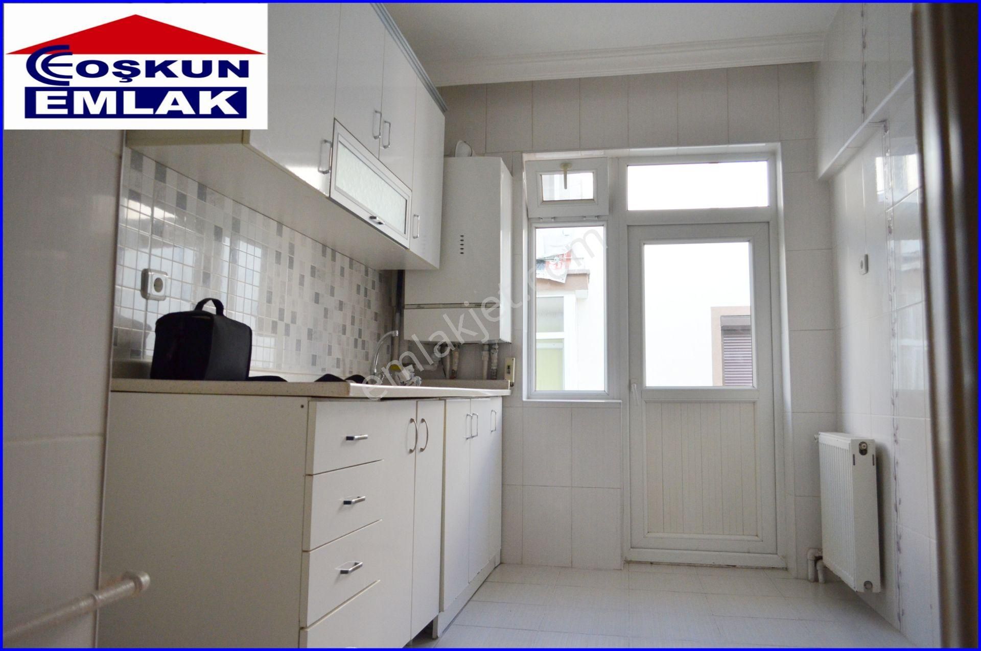 Coşkun Emlak'dan Etlik Merkezde 3+1 Klasik Kombili