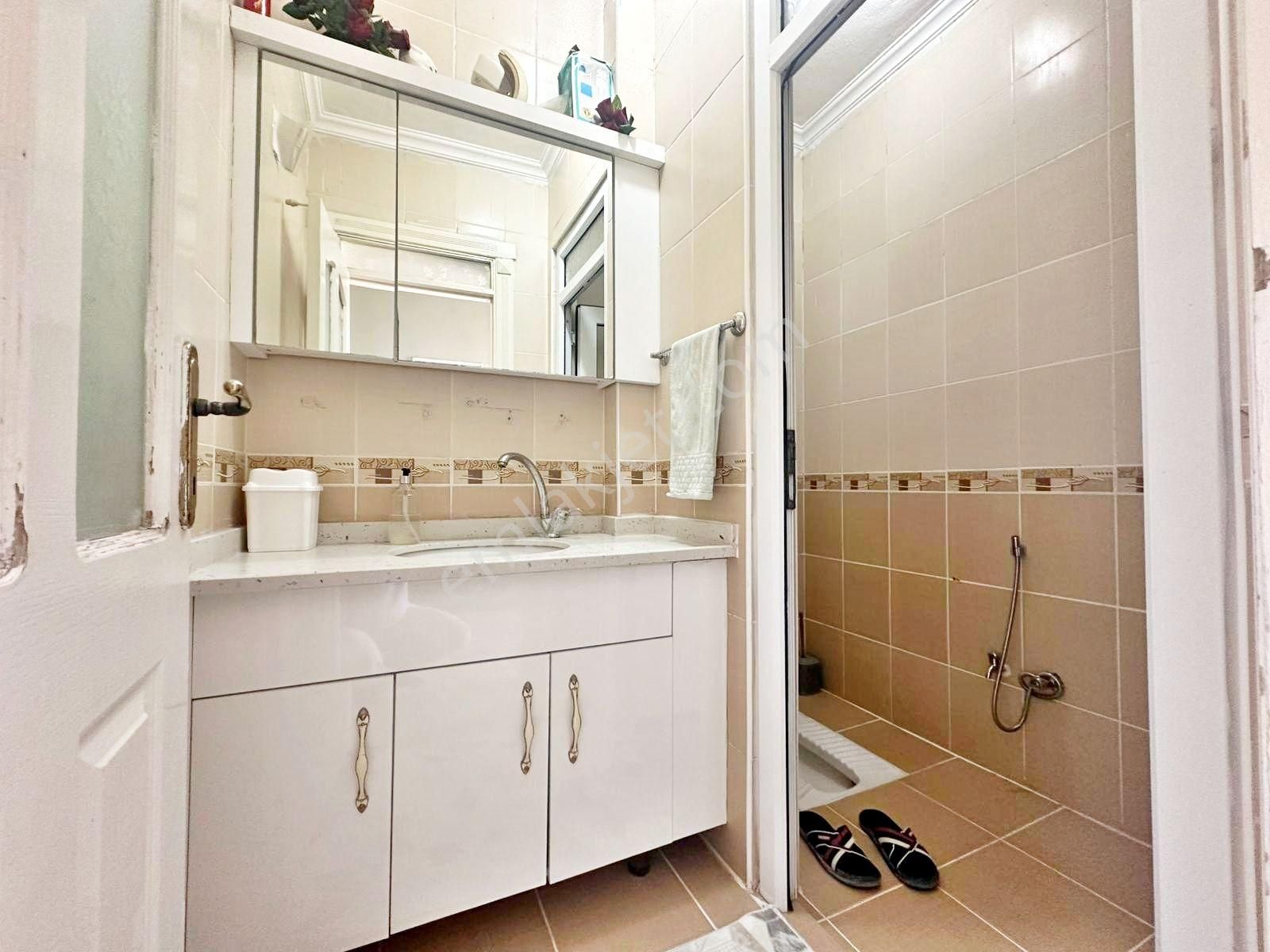 Gazikent'te Masrafsız Az Katlı Teraslı Geniş Oturum 3+1 Daire - Görsel 27