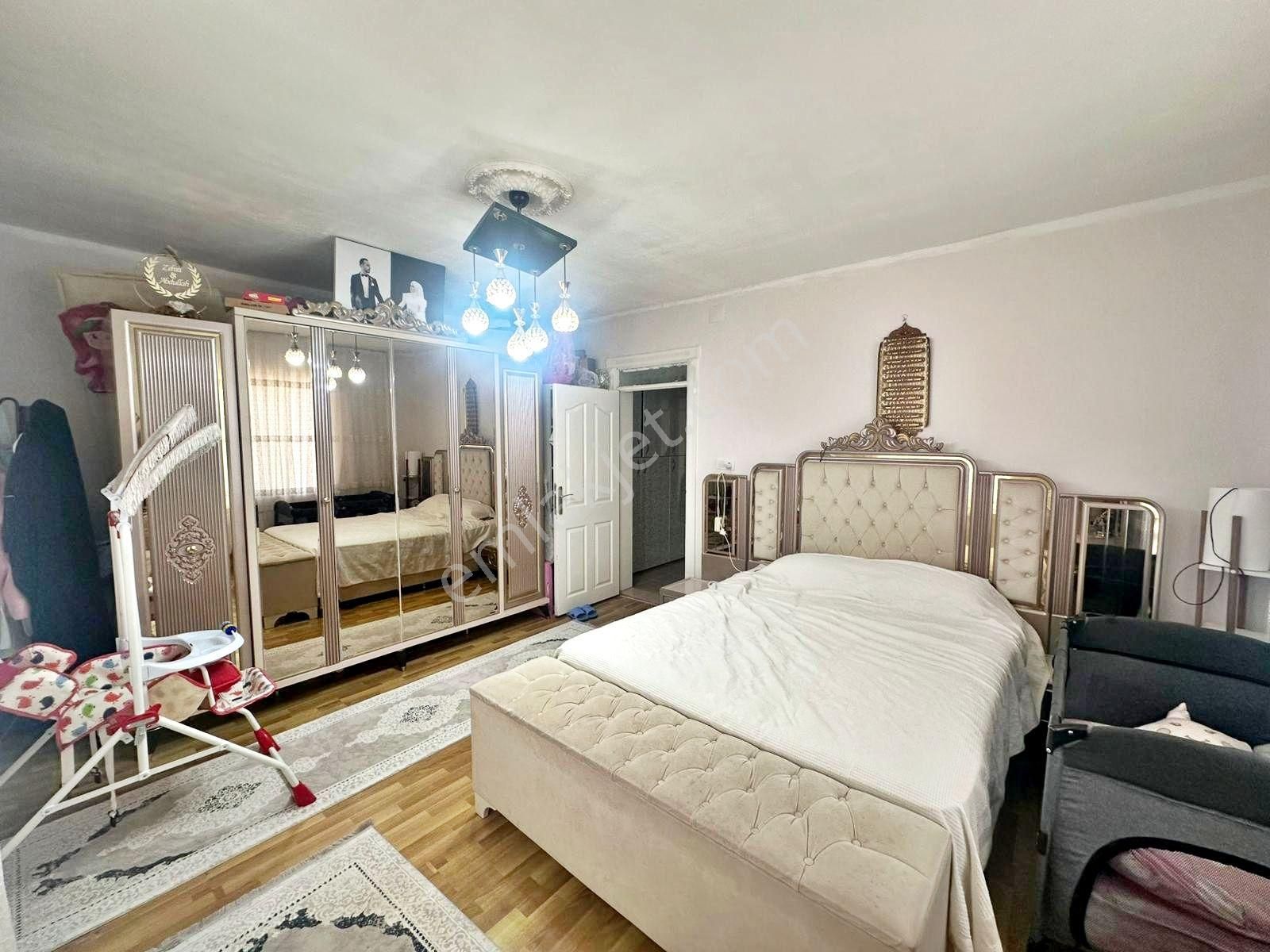 Gazikent'te Masrafsız Az Katlı Teraslı Geniş Oturum 3+1 Daire - Görsel 15