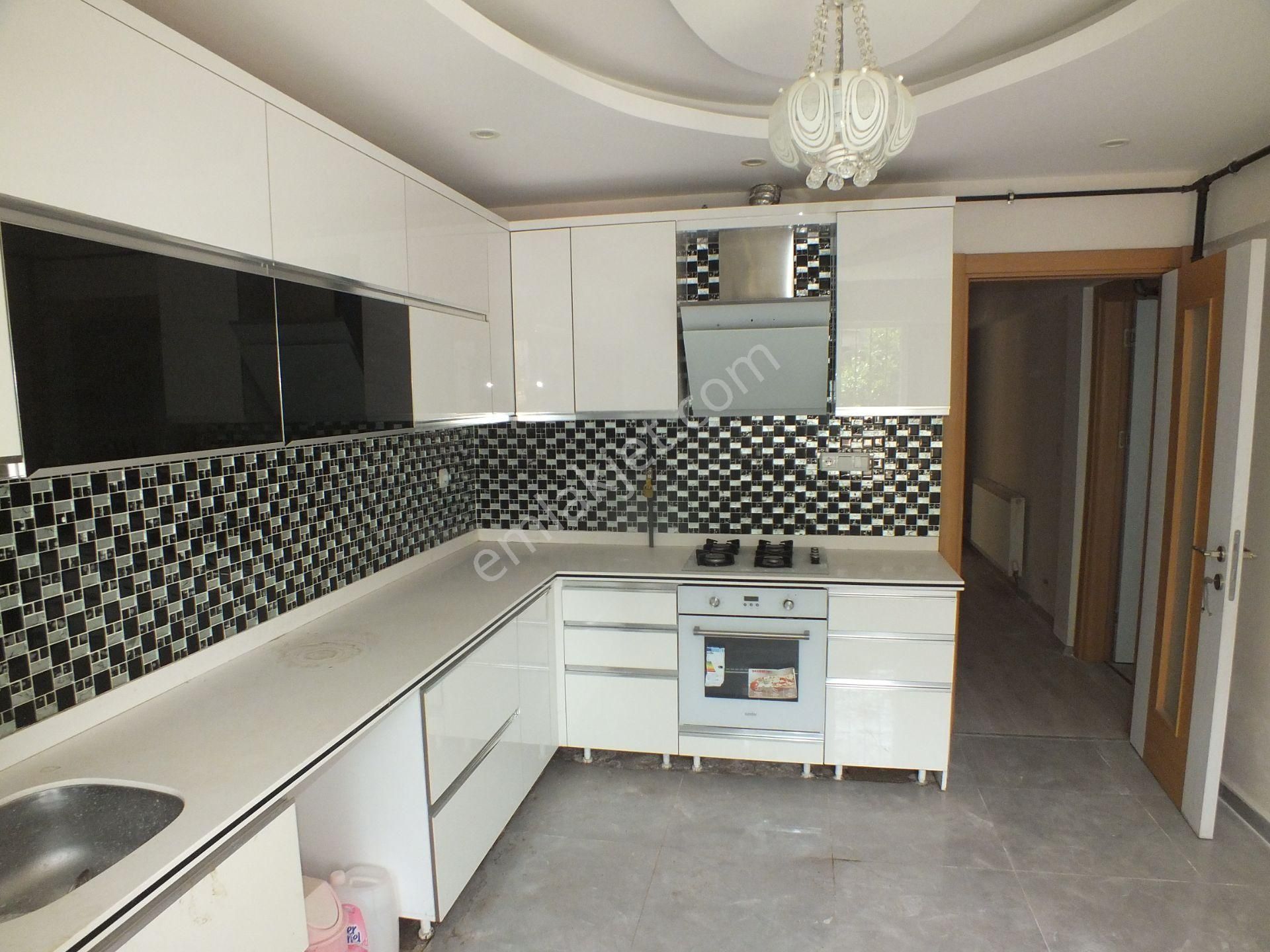 619 Kurtuluş Mahallesinde Satılık 3+1 Doğalgazlı Daire - Görsel 4