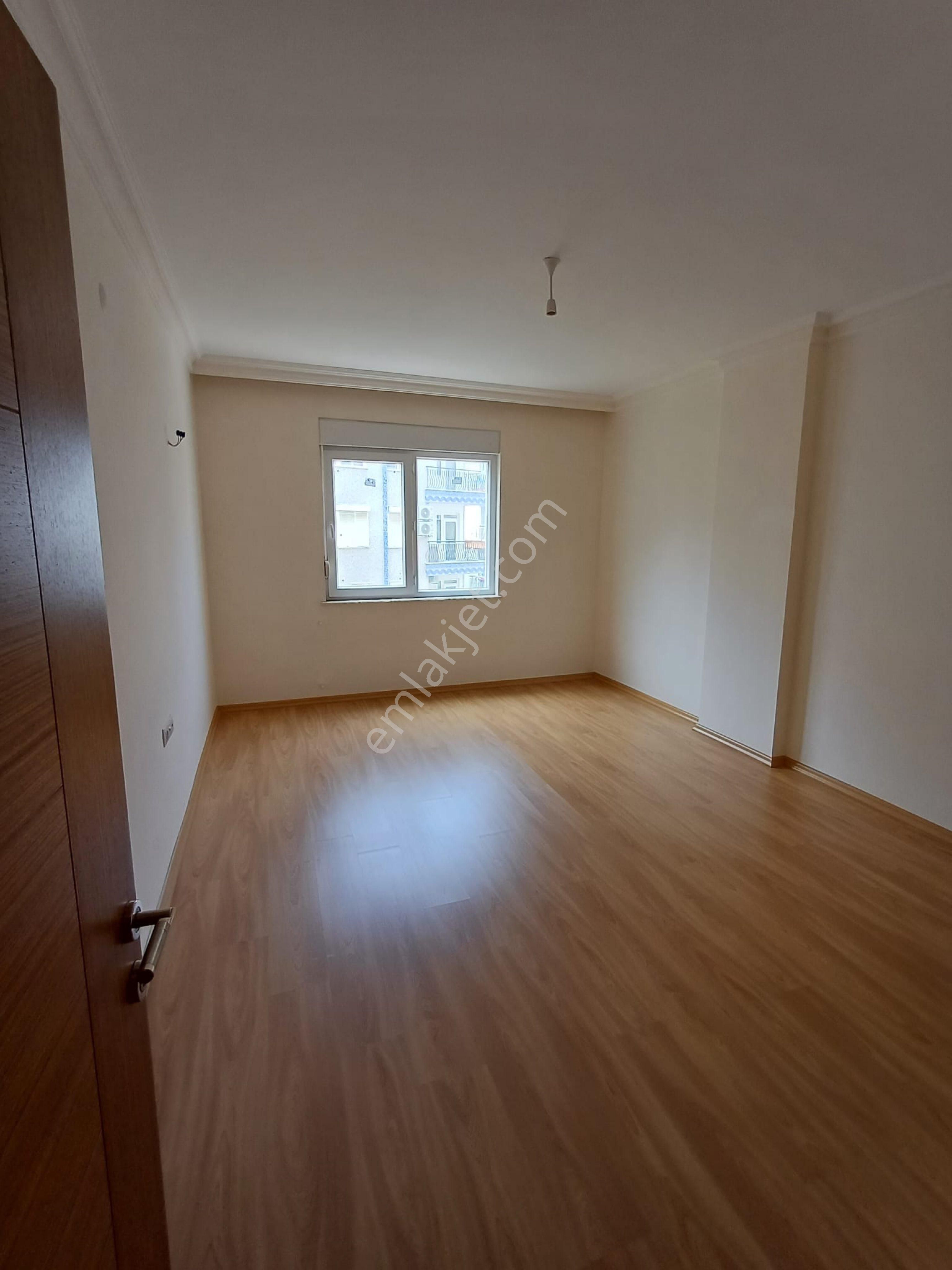 Konyaaltı Pınarbaşı Mah Havuzlu Site İçerisinde Katta Satılık 2+1 Daire - Görsel 9